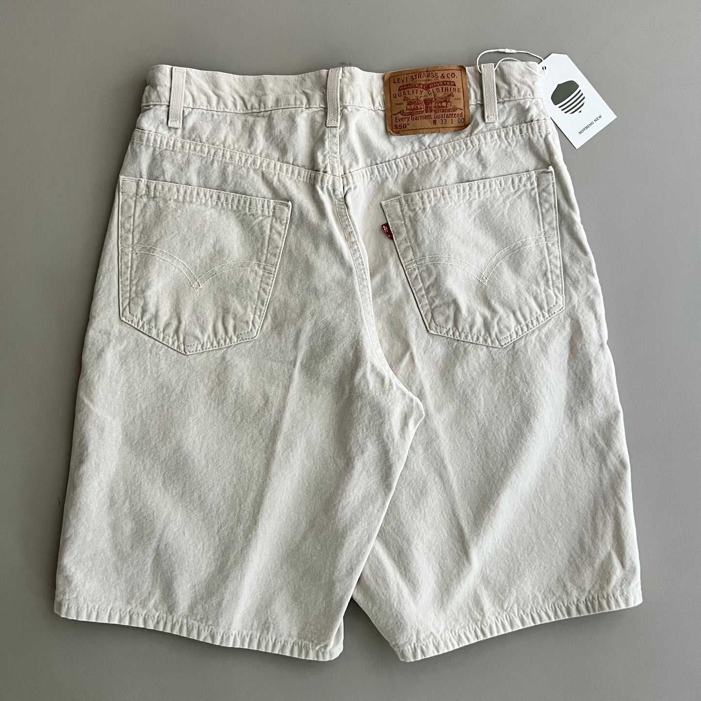 30" Levi's 550 Ecru Denim Shorts