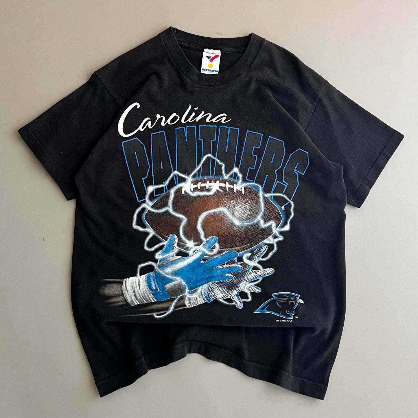 Large 1995 Carolina Panthers Lightning T-shirt