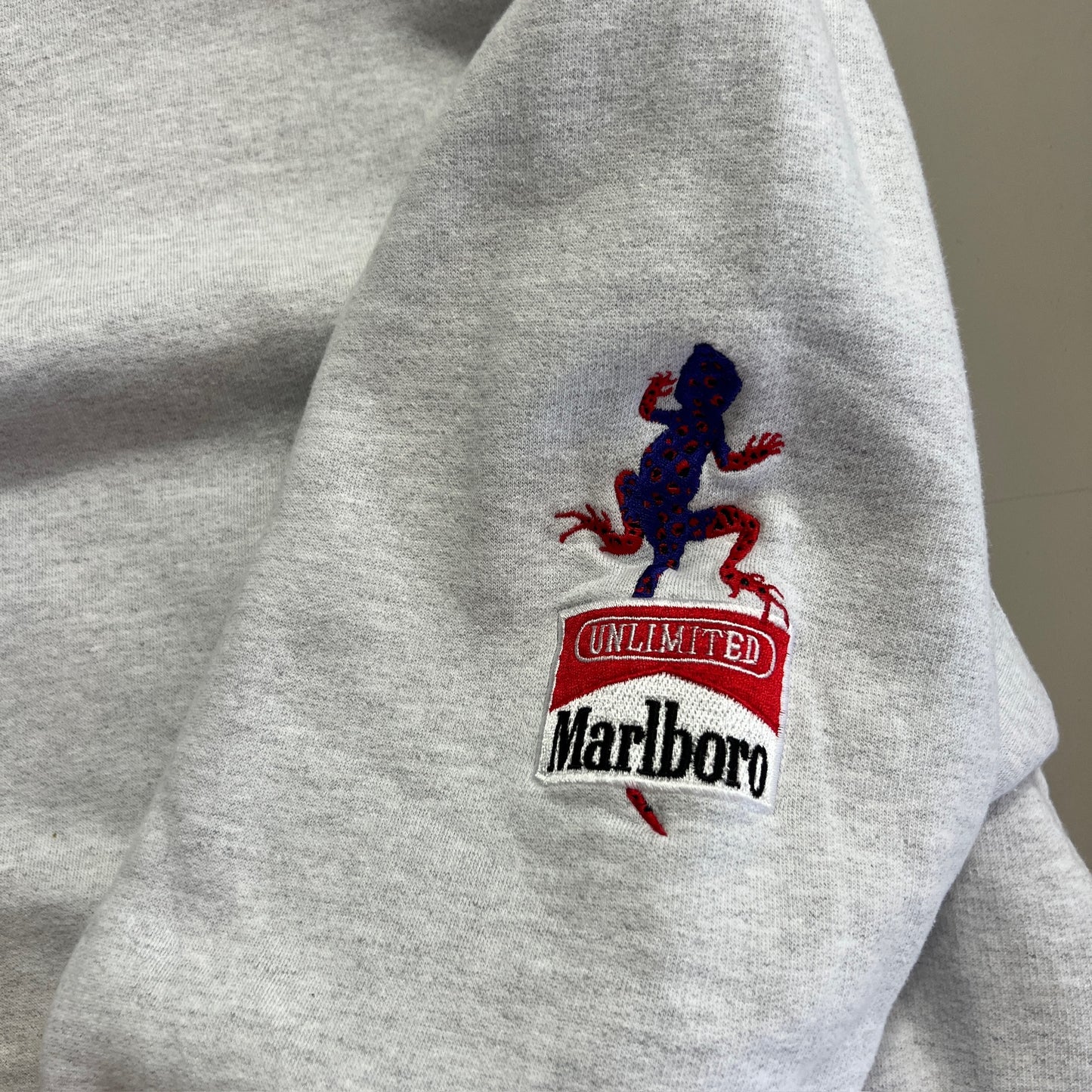 Medium 1990s Marlboro Adventure Team Sweatshirt