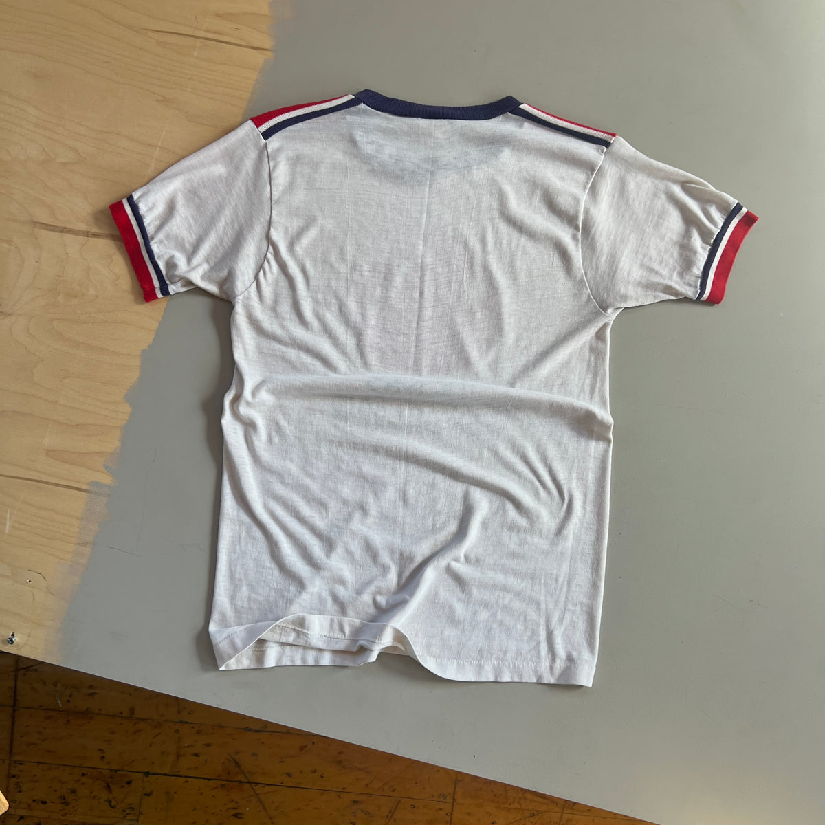 Medium 1982 Distressed Worlds Fair T-shirt