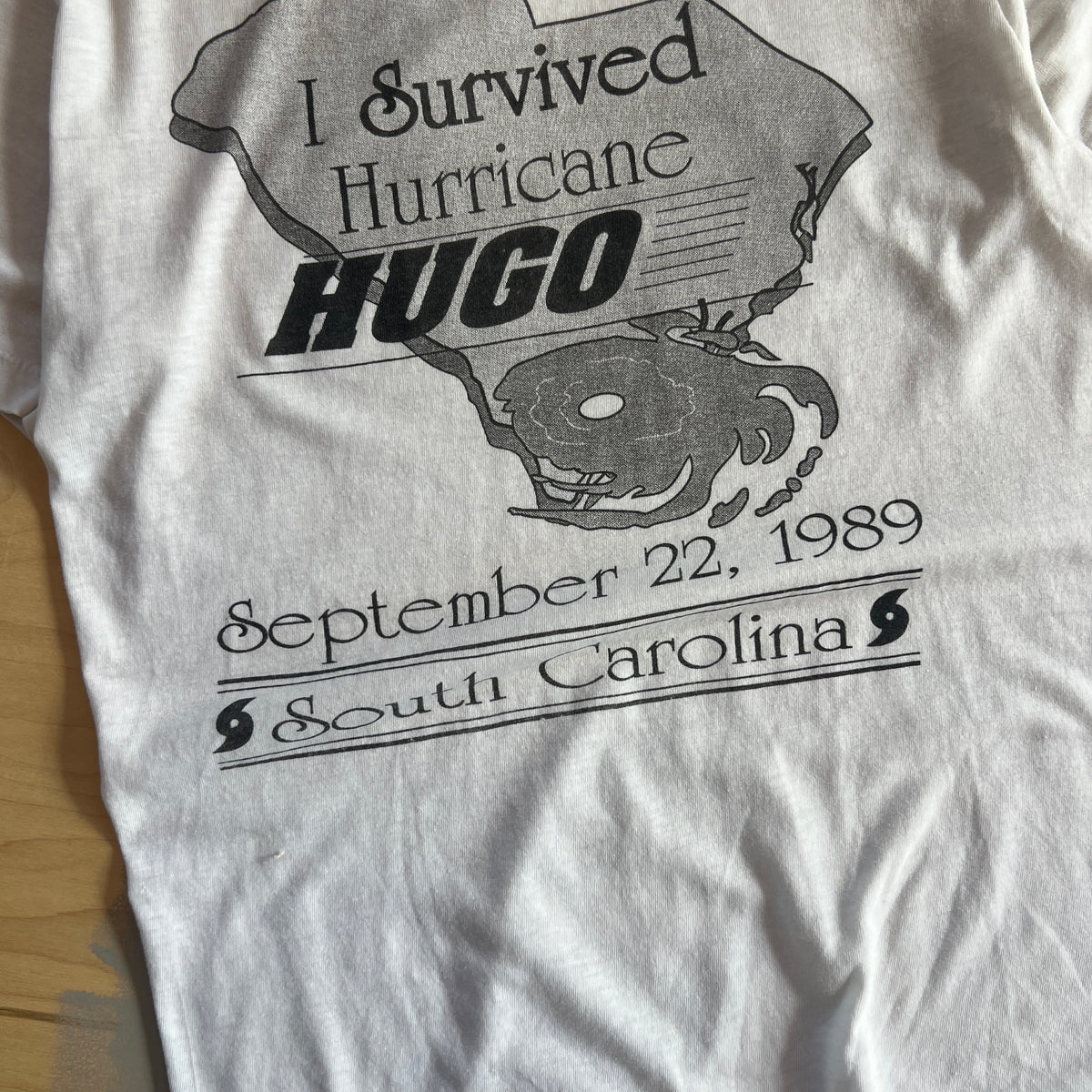 Medium 1989 Hurricane Hugo South Carolina T-shirt