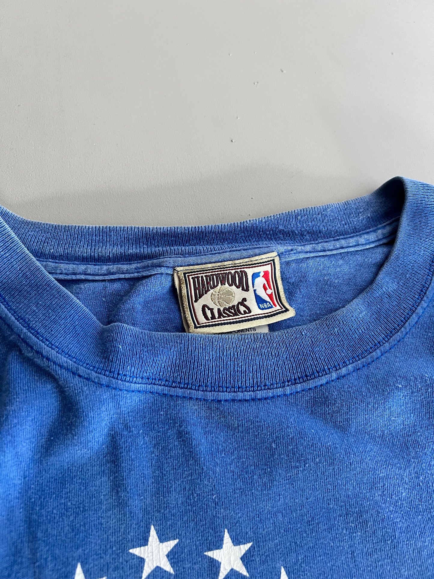 Medium 90s 76ers T-shirt