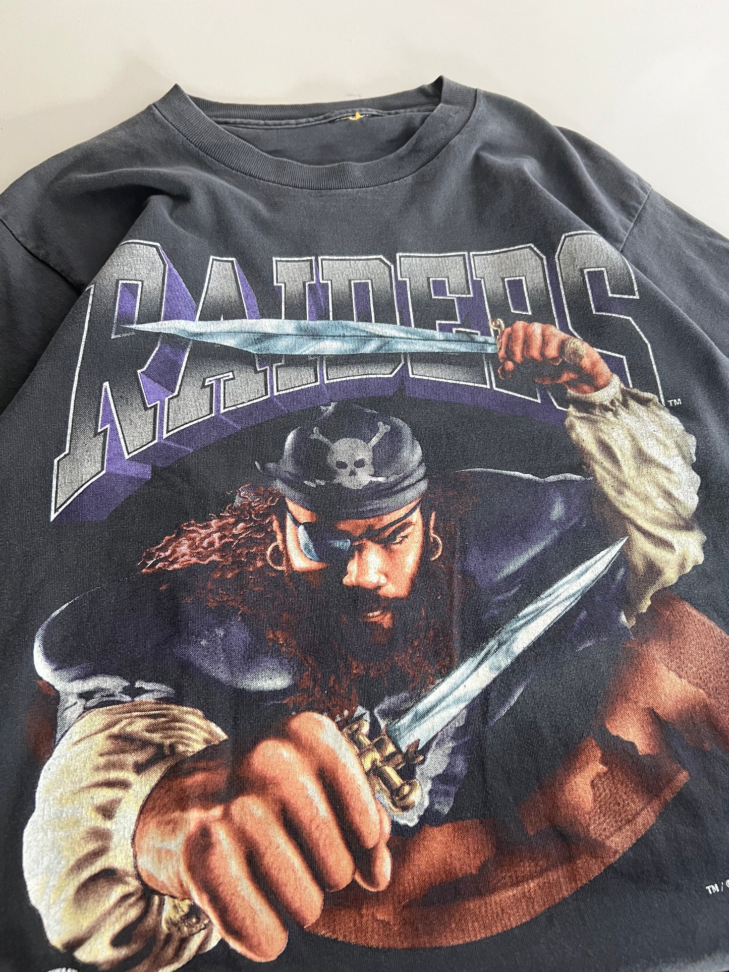 Large 1994 Oakland Raiders Break Through T-shirt