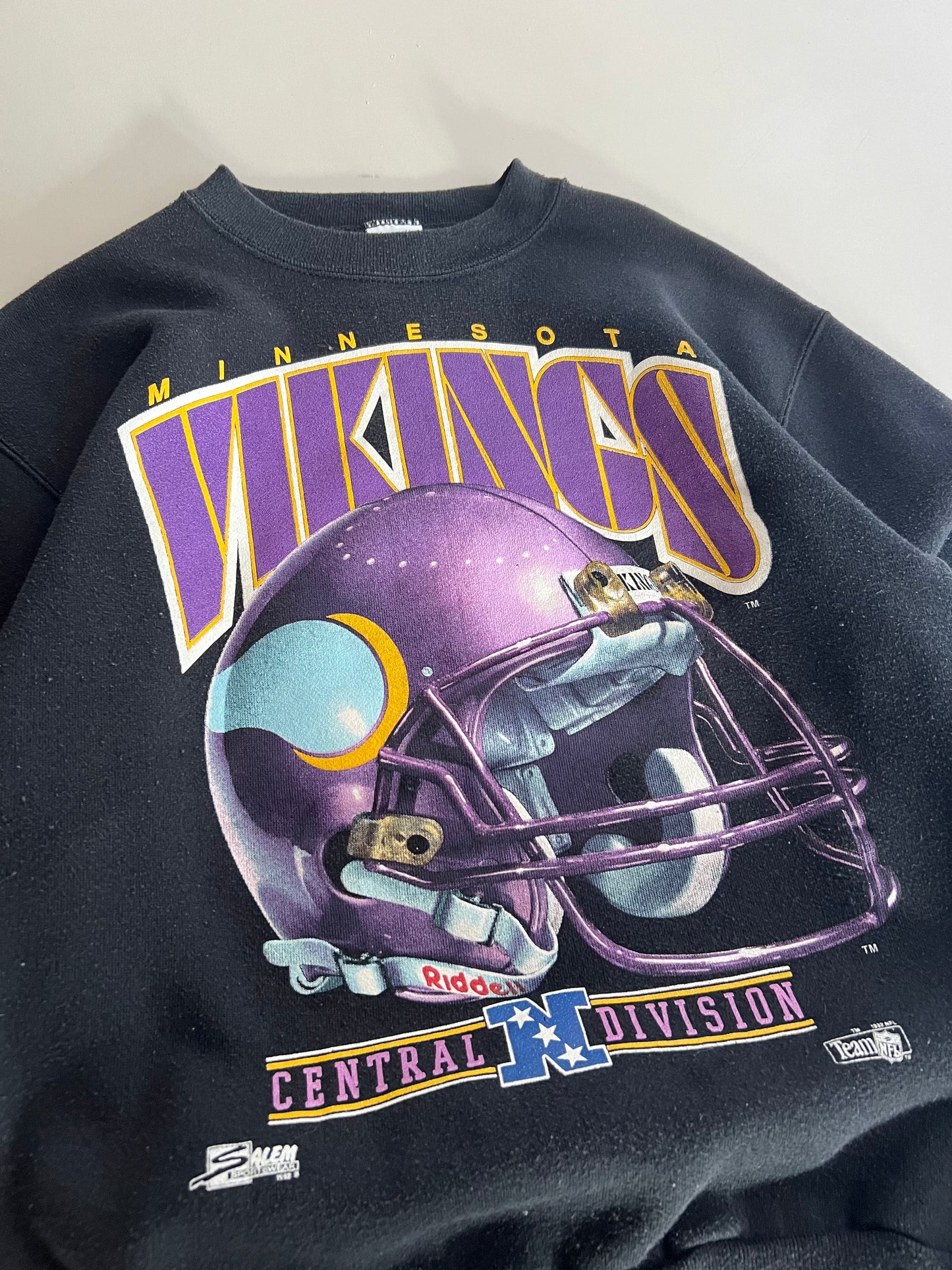 Medium 1992 Minnesota Vikings Salem Sweatshirt