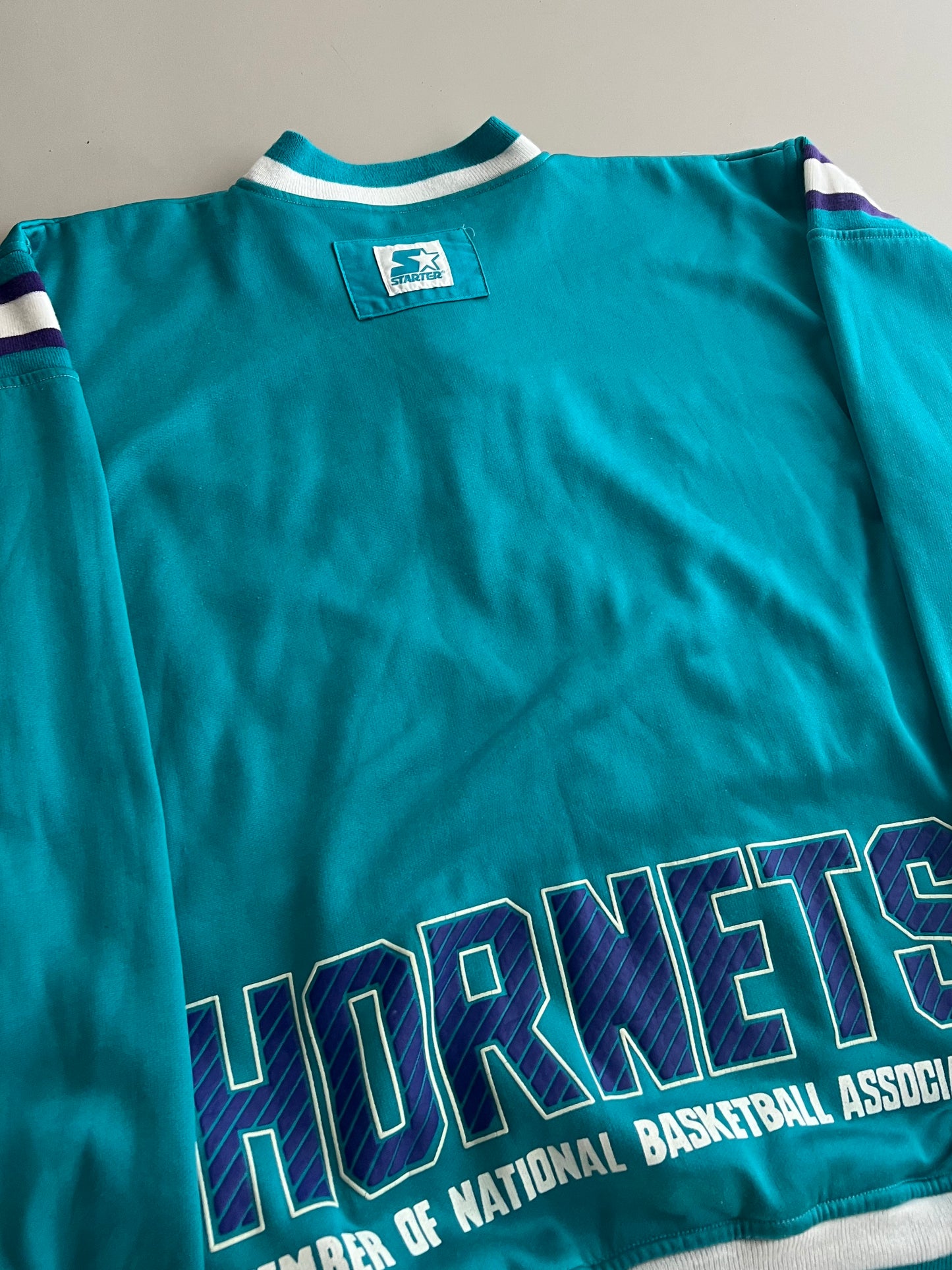 XL 90s Charlotte Hornets Starter Sweatshirt