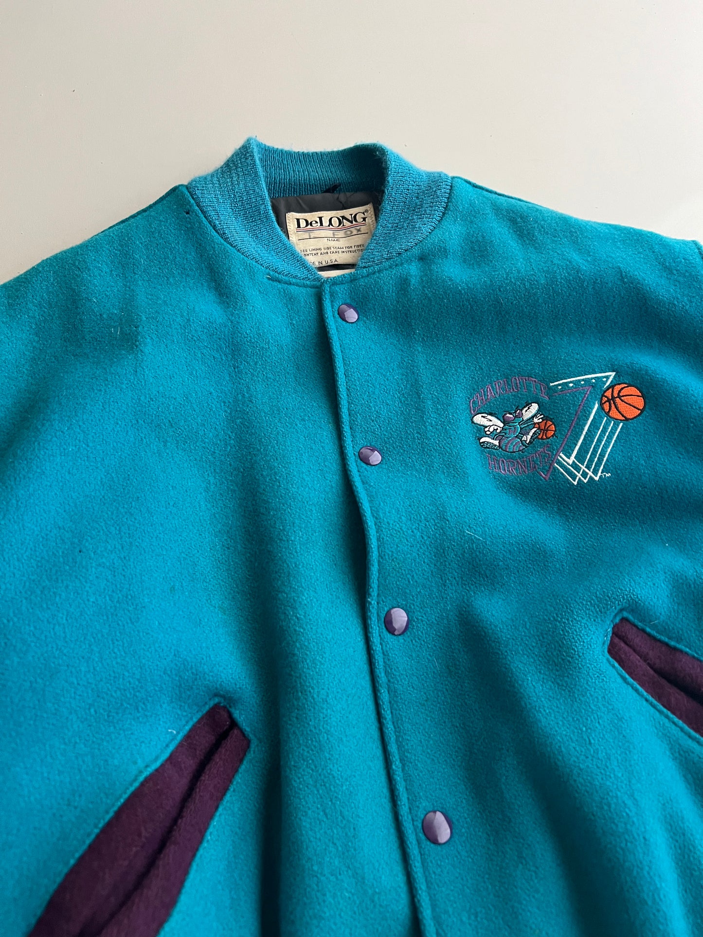 XL 80s Charlotte Hornets DeLong Varsity Jacket