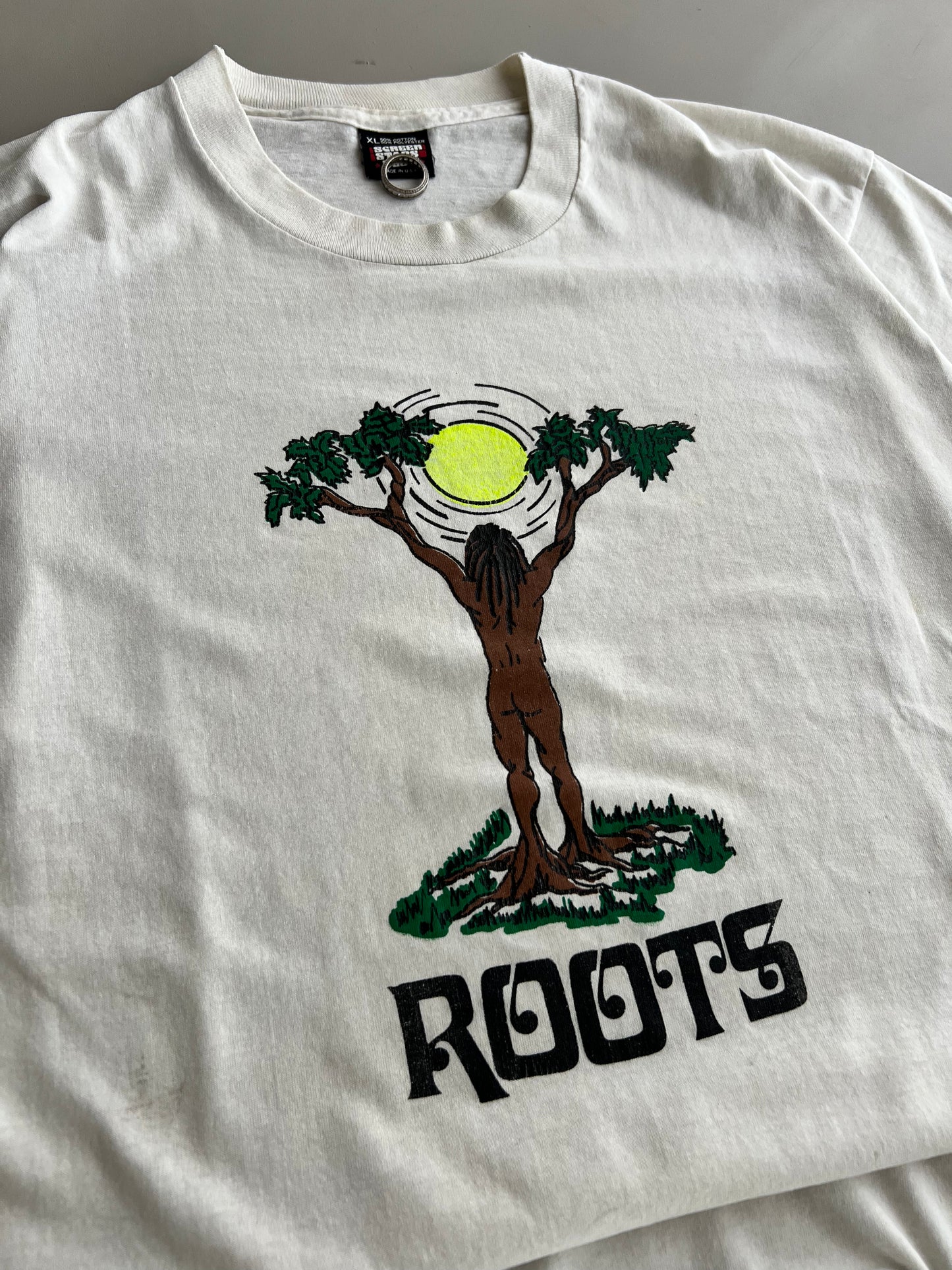XL 90s Roots T-shirt