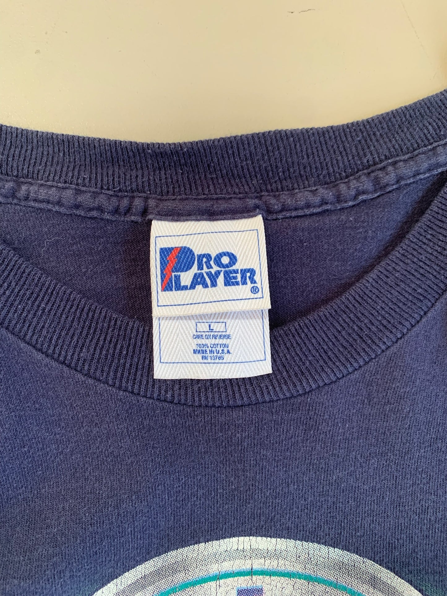 Large 1997 Seattle Mariners Pro Player T-shirt