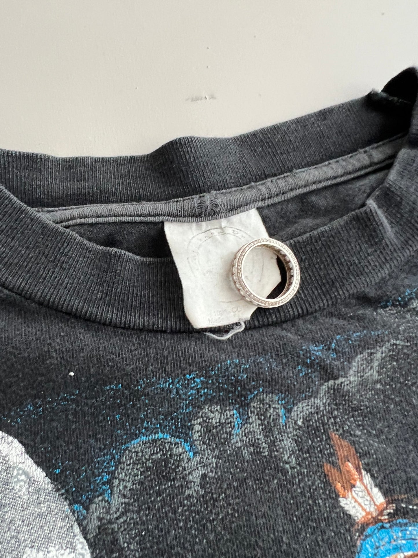 Medium 90s Tribal AOP T-shirt