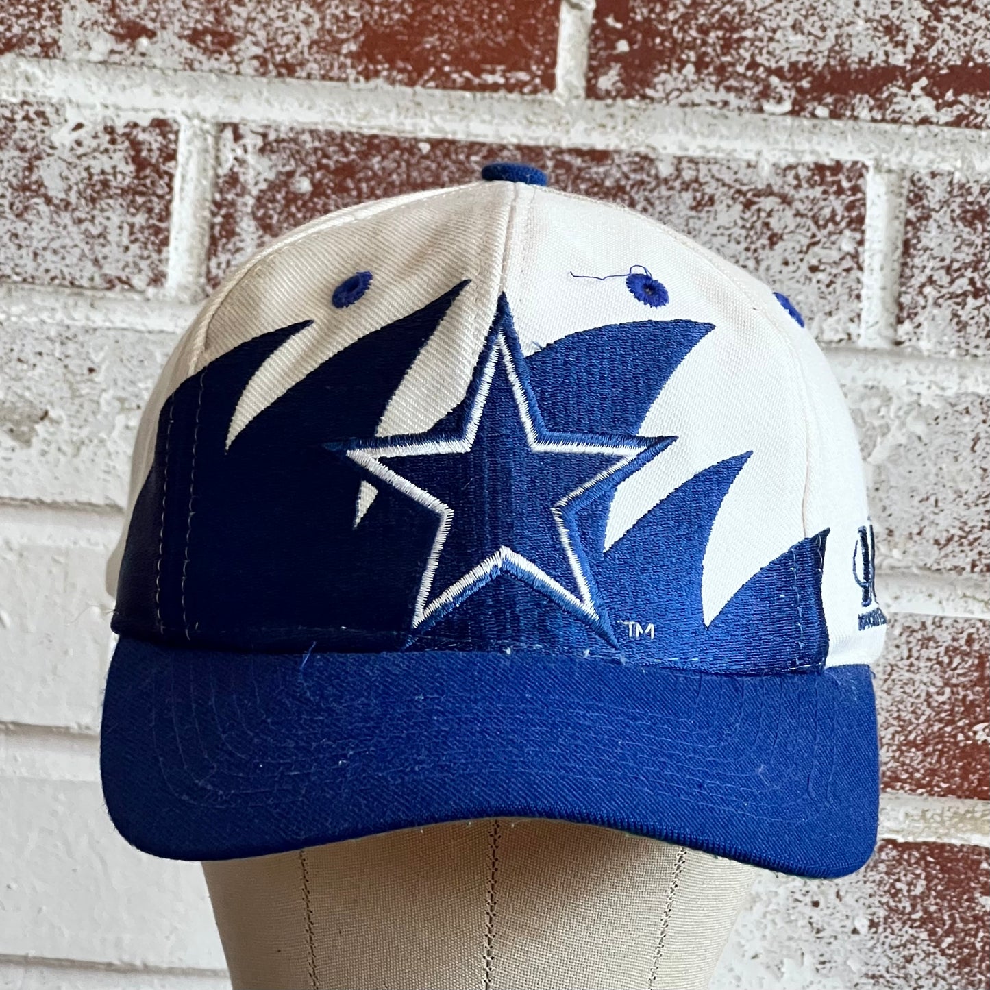 90s Dallas Cowboys Logo Athletic Sharktooth Hat