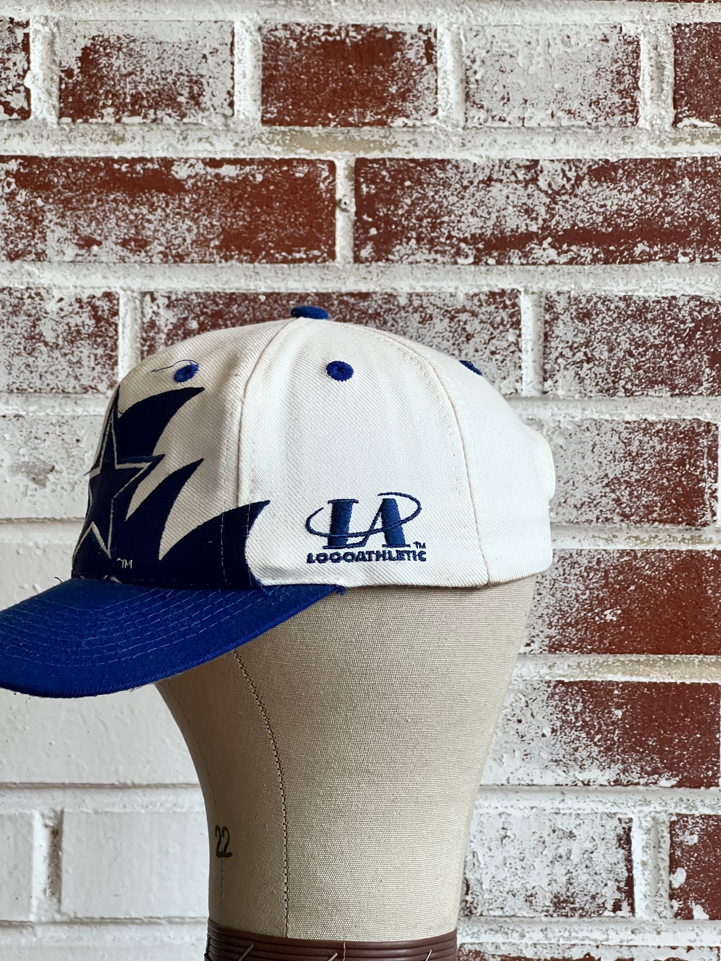 90s Dallas Cowboys Logo Athletic Sharktooth Hat