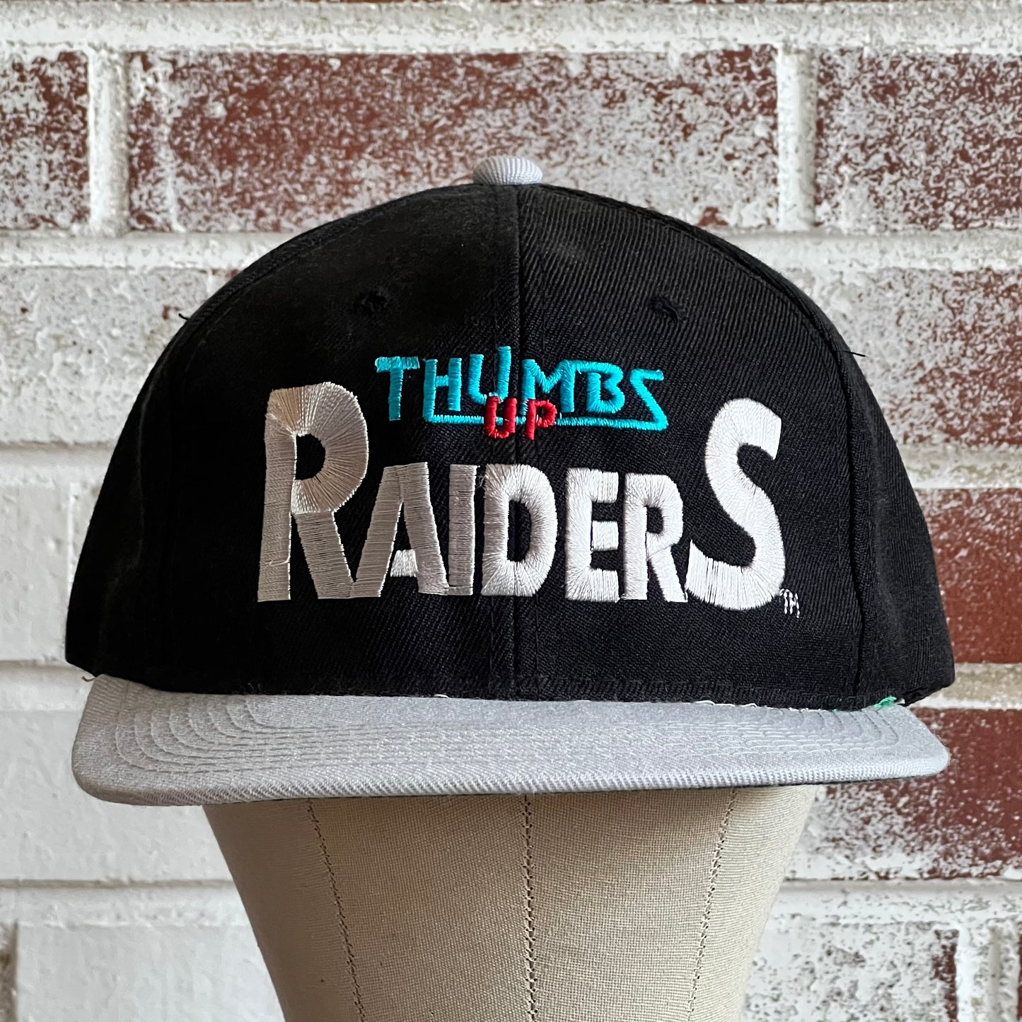 90s Los Angeles Raiders Thumbs Up Hat