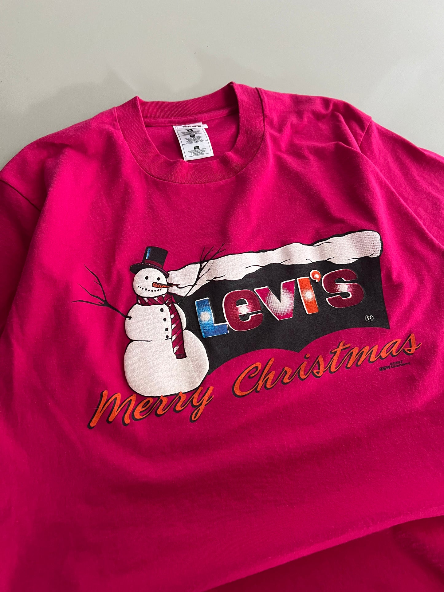 Medium 90s Levi's Employee T-shirt