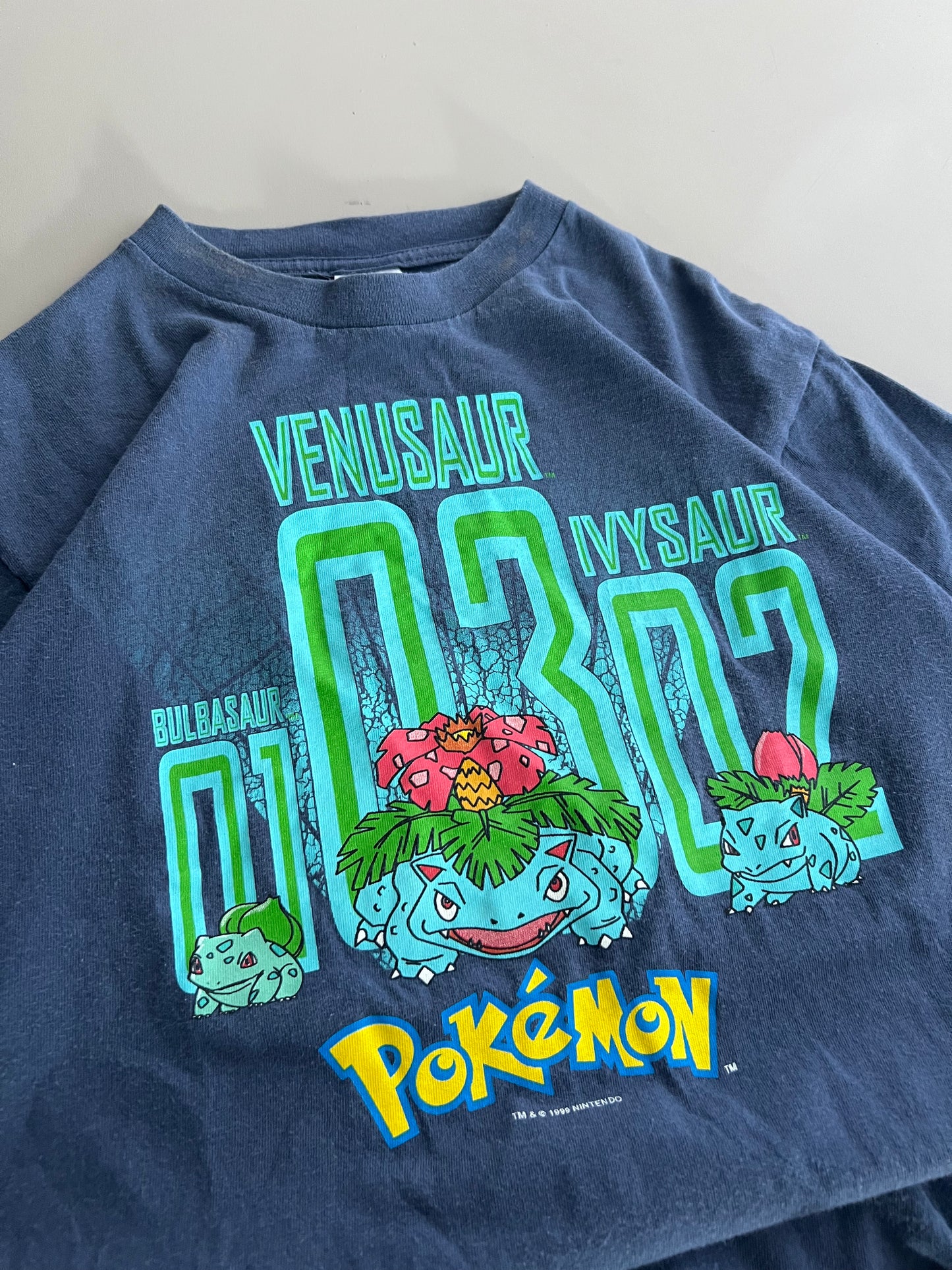 Youth Large 1999 Pokémon Venusaur T-shirt