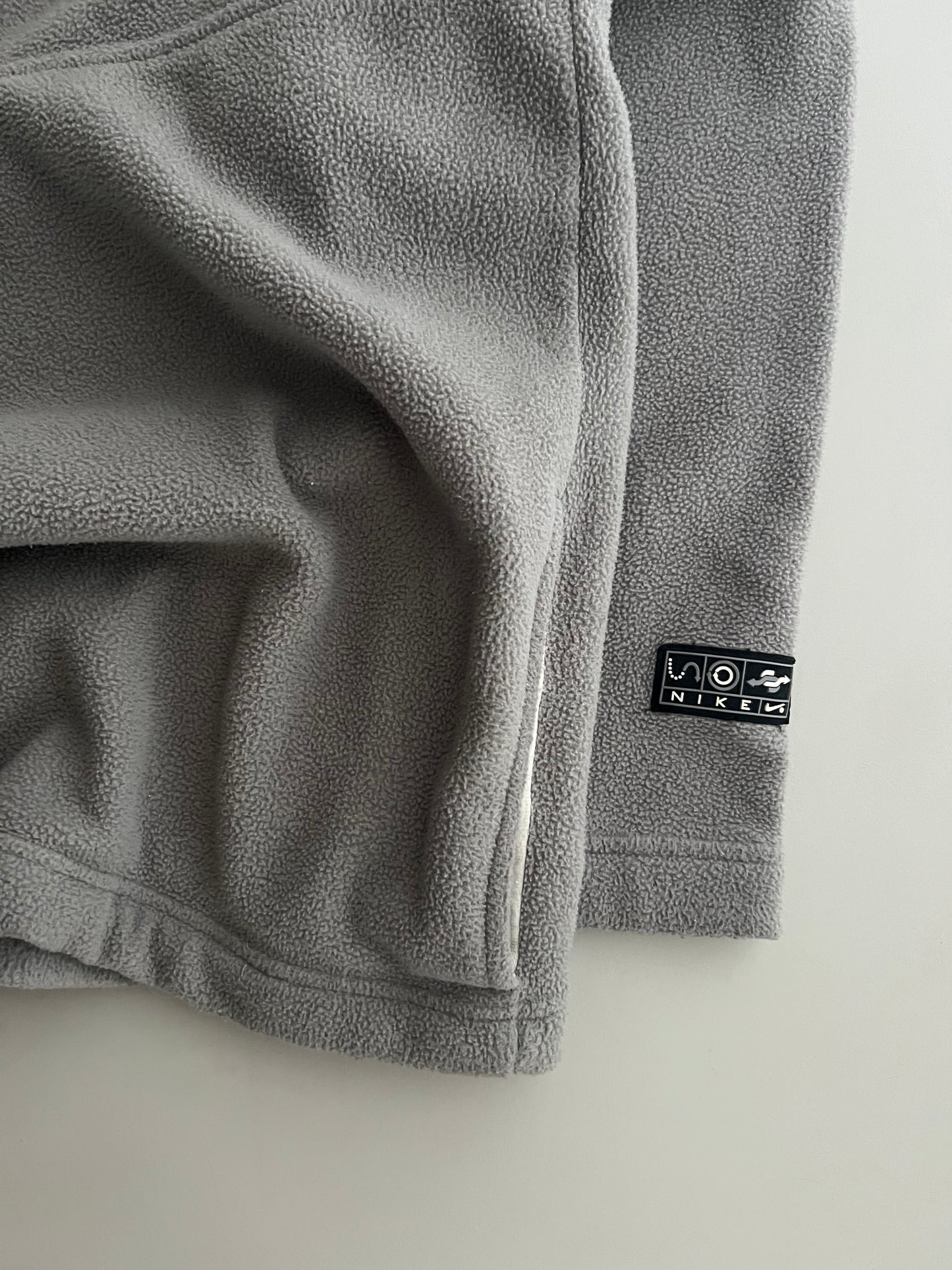 Large 2000s Nike Tech Fleece