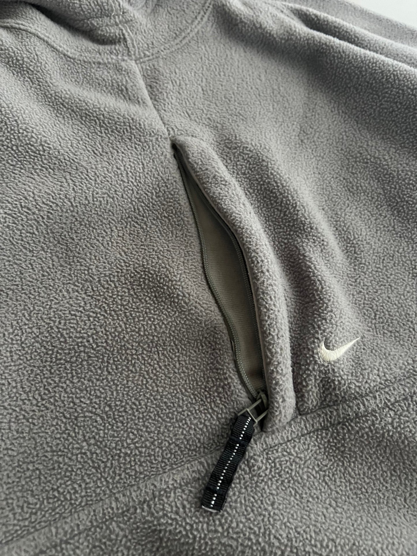 Large 2000s Nike Tech Fleece