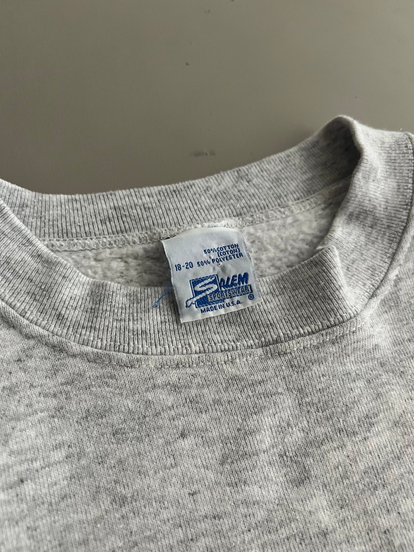 Small 1990s Chicago Bulls Salem Sweatshirt