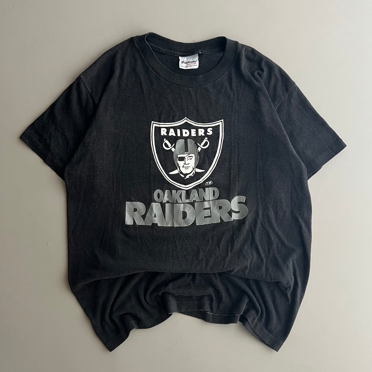Large 80s Oakland Raiders T-shirt