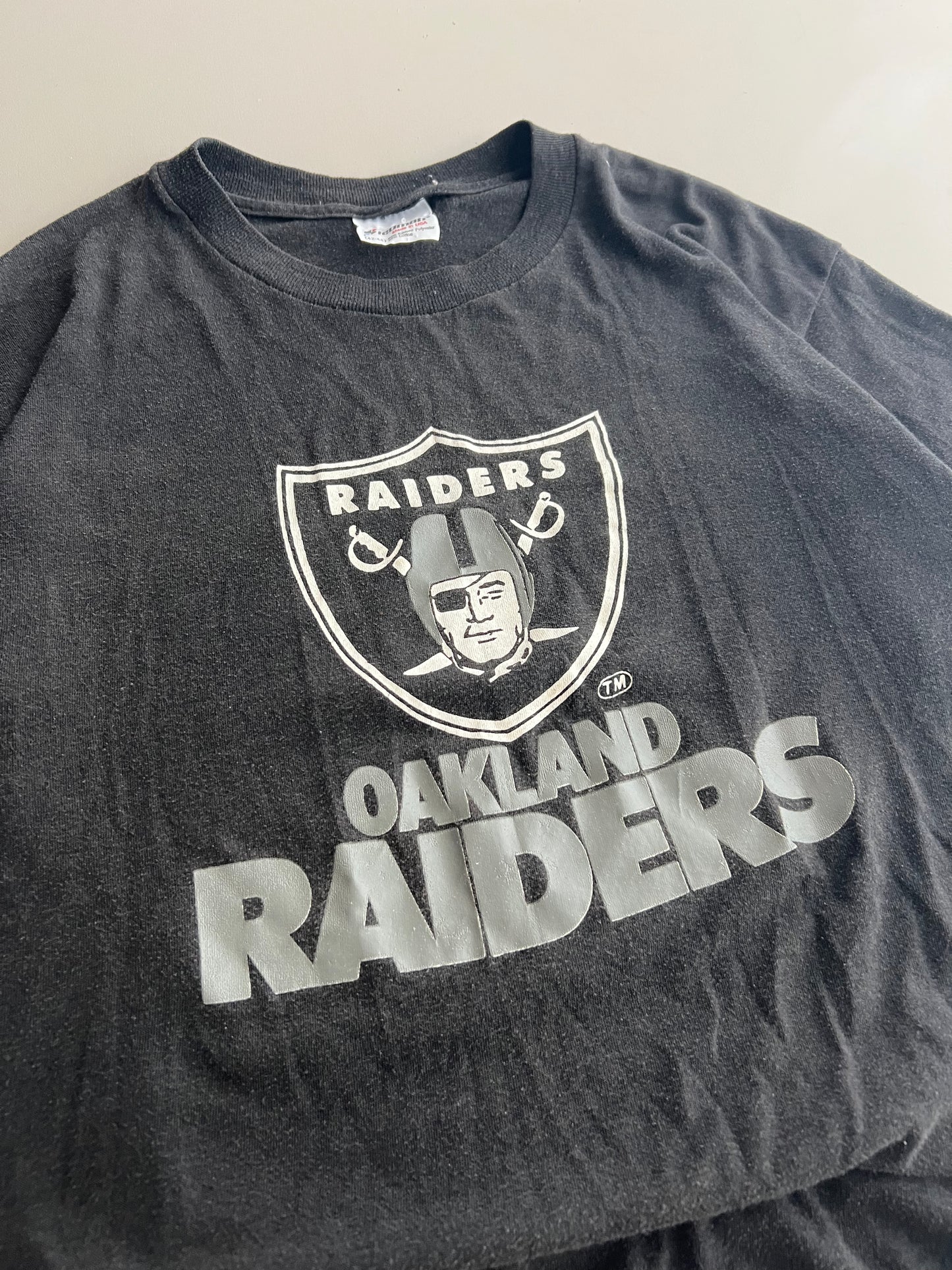 Large 80s Oakland Raiders T-shirt