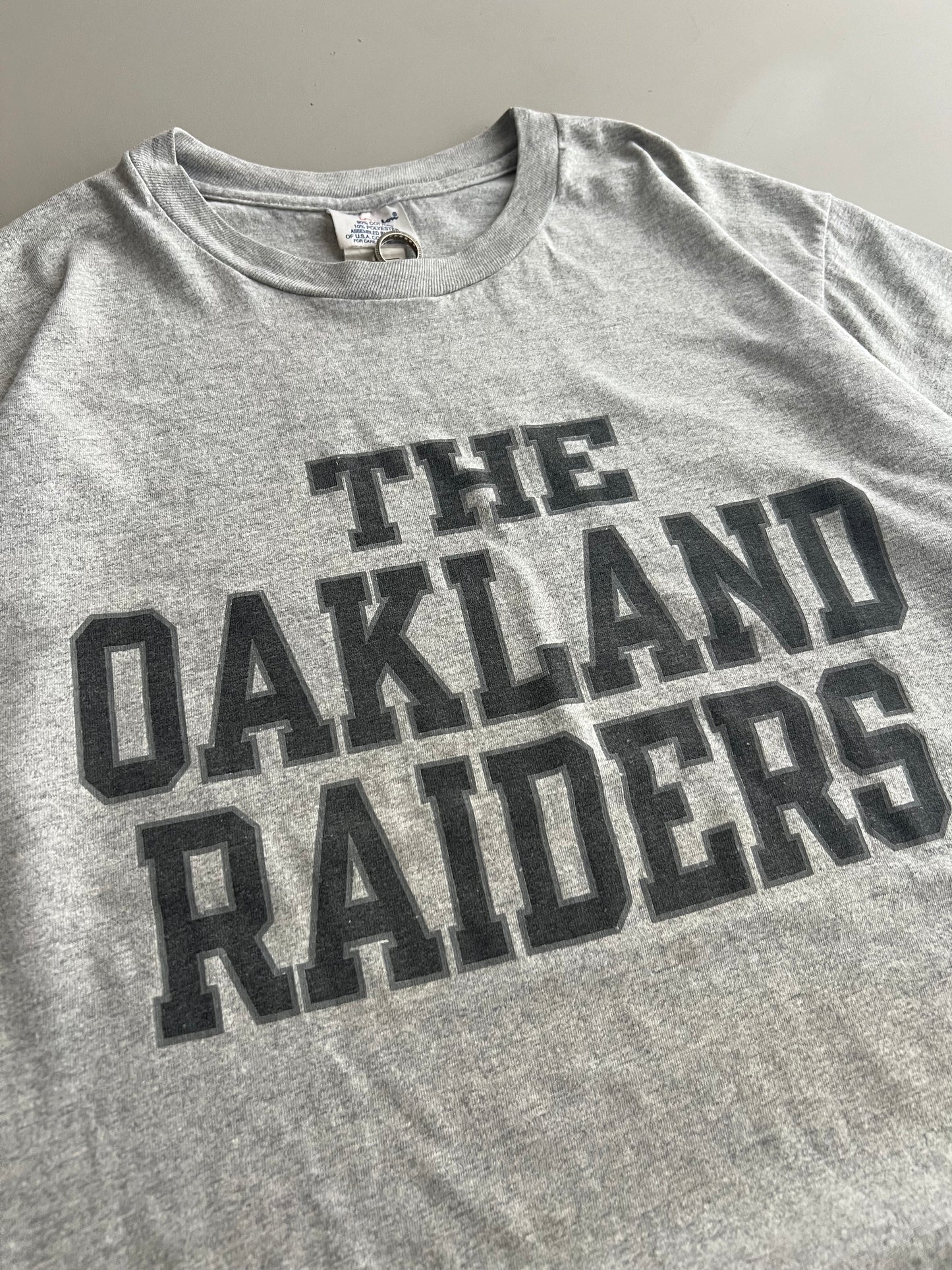 Large 1996 Oakland Raiders T-shirt