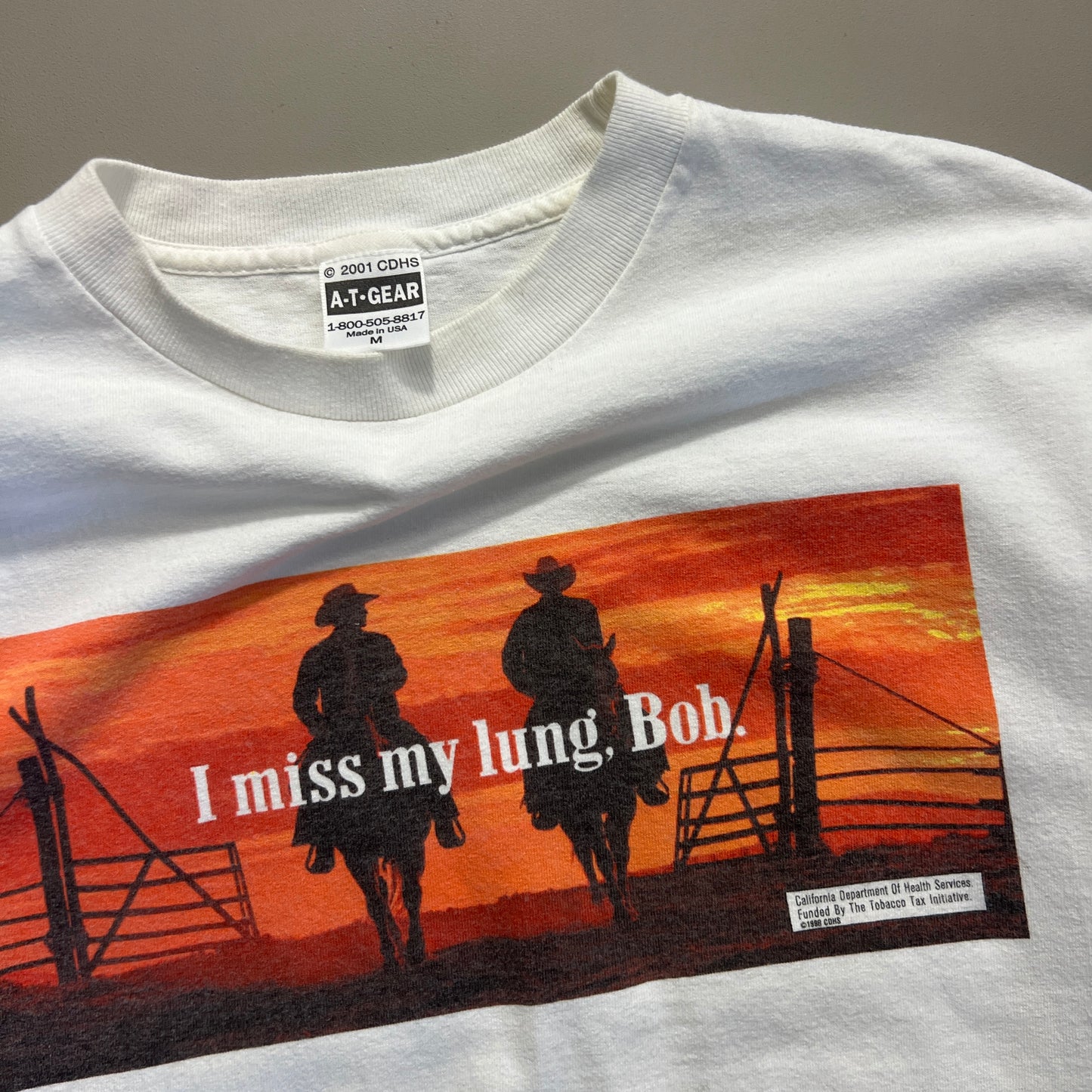Medium 2001 I Miss my Lung, Bob T-shirt