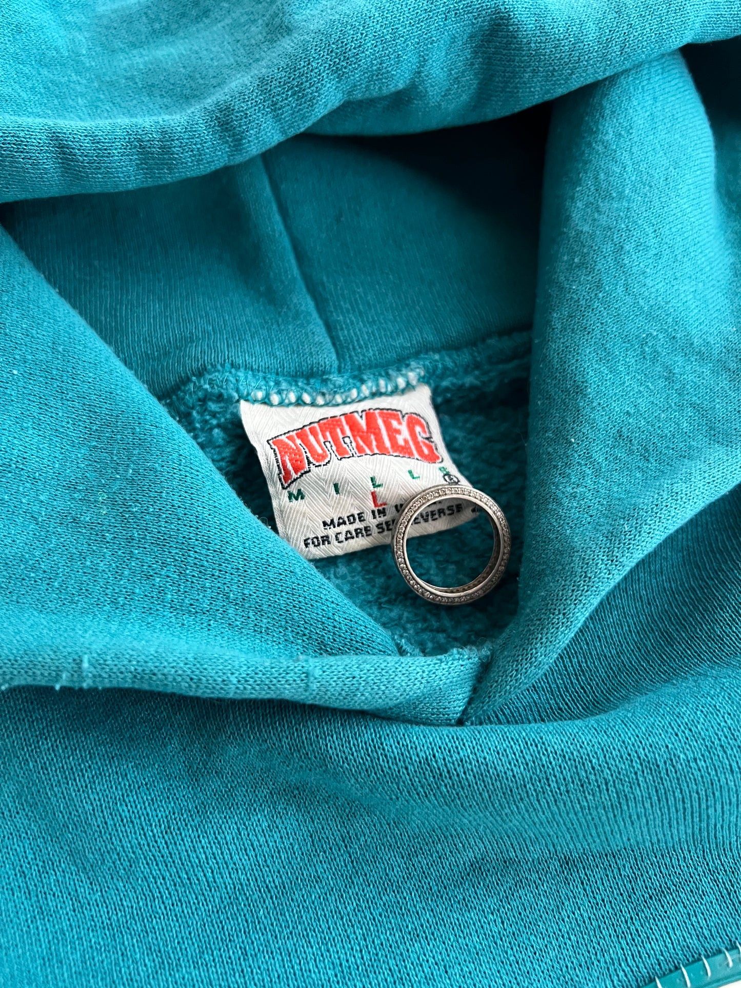 Large 90s Charlotte Hornets Nutmeg Sweatshirt