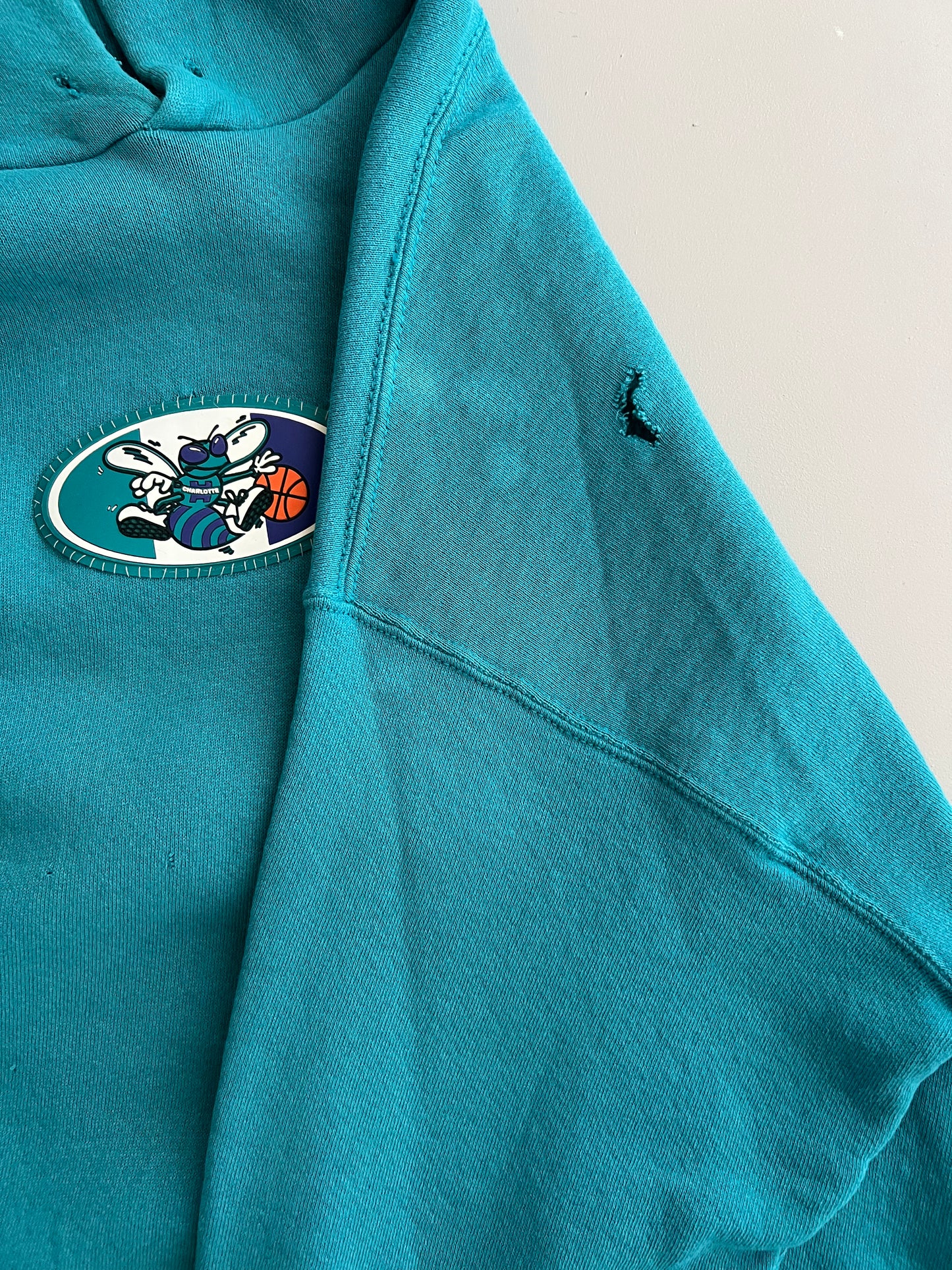 Large 90s Charlotte Hornets Nutmeg Sweatshirt