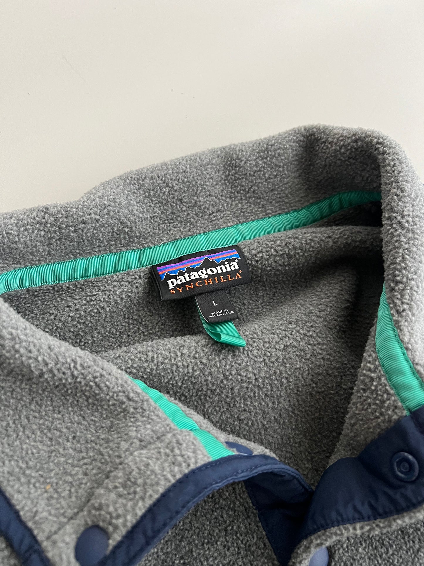 Large 2000s Grey Patagonia Synchilla