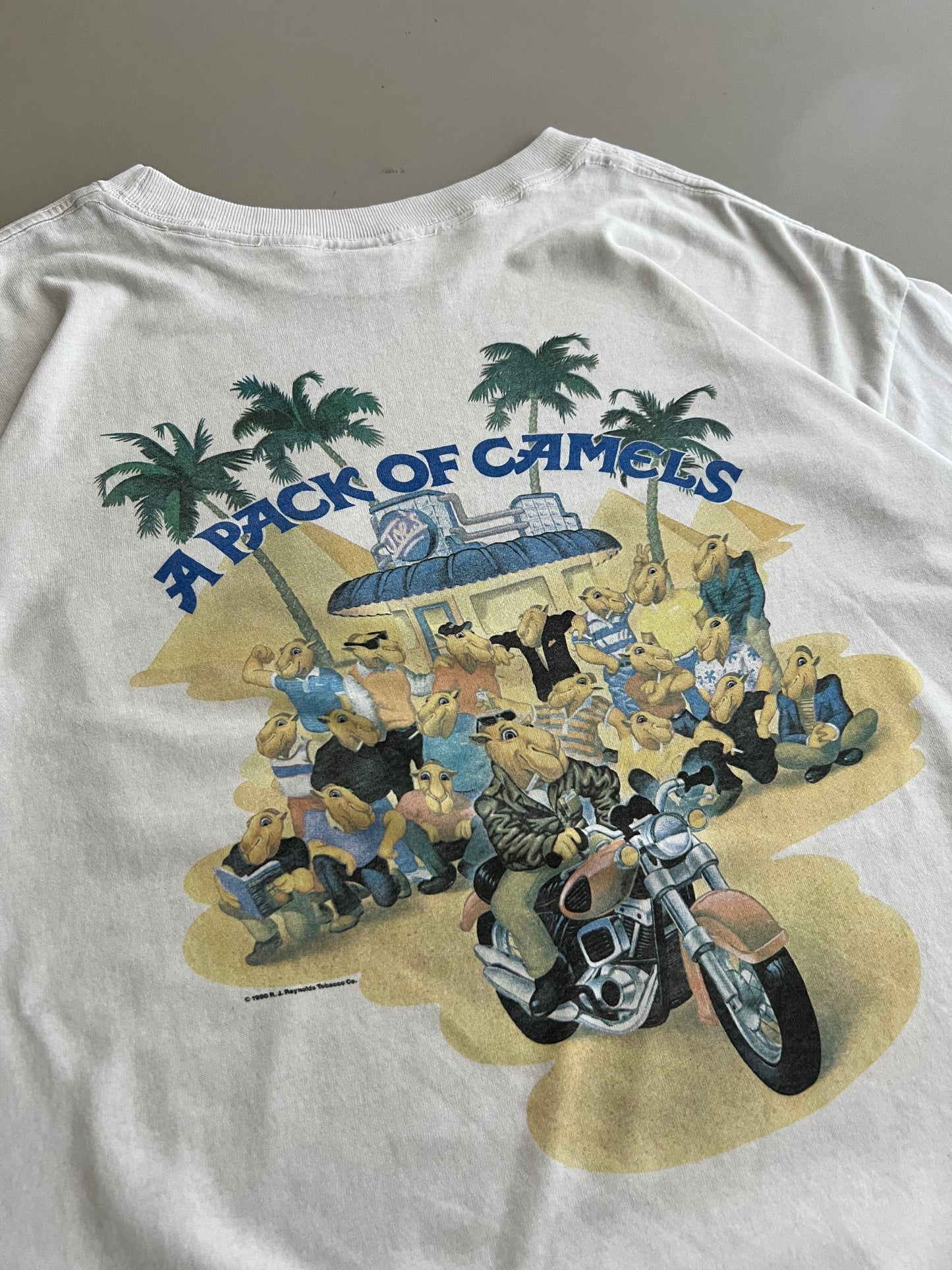XL 1990 A Pack Of Camels T-shirt