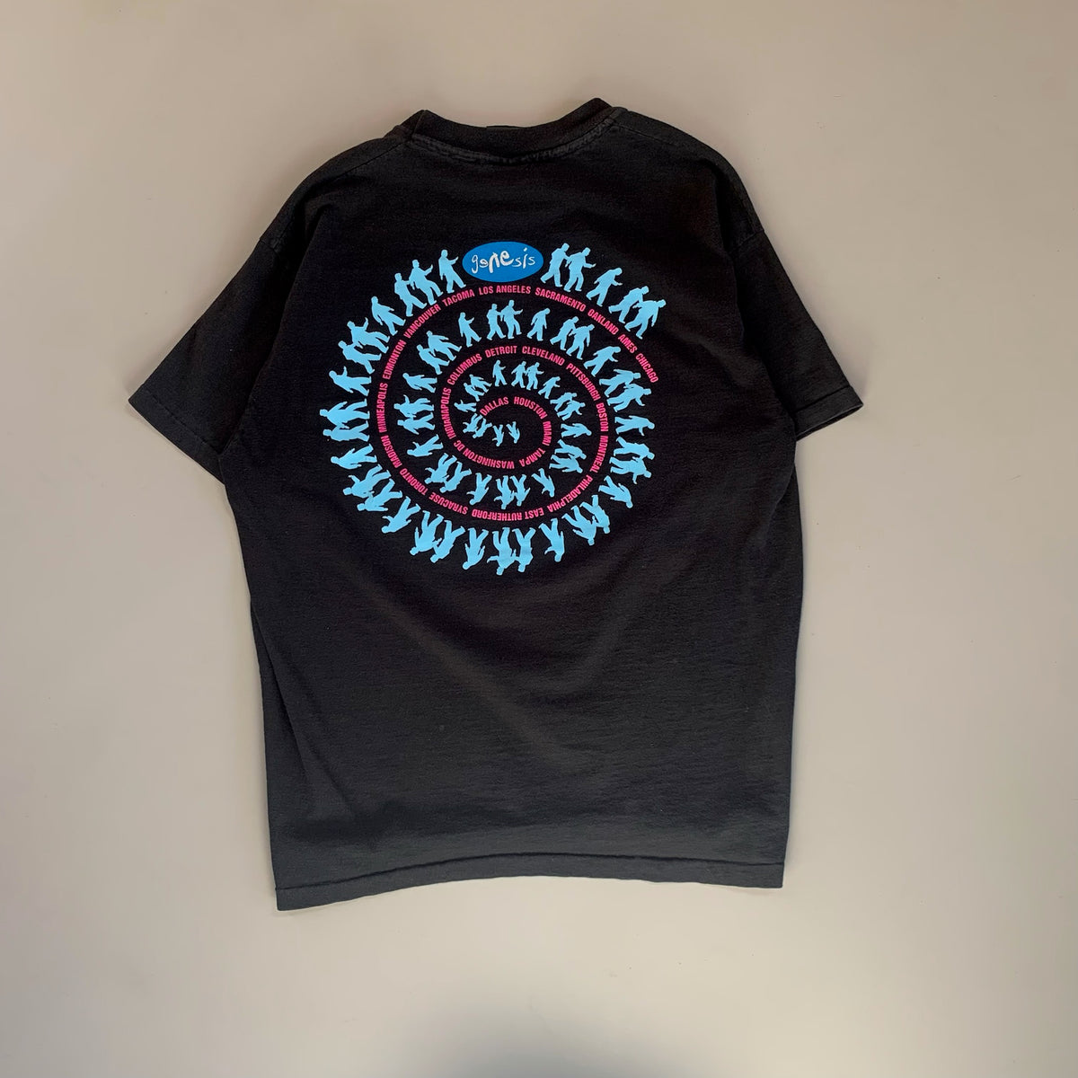 XL 1992 Genesis We Cant Dance Tour T-shirt
