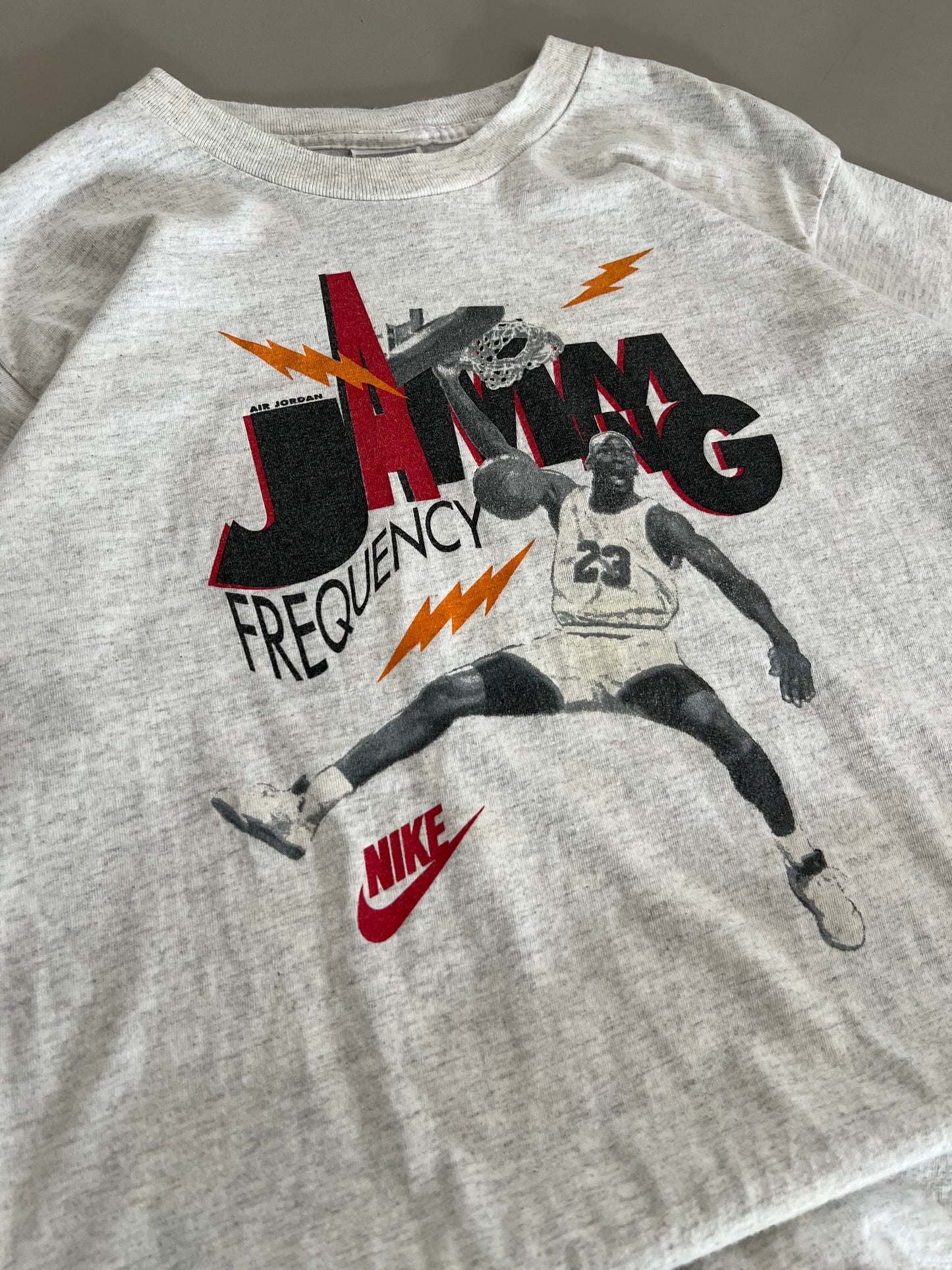 Youth Large 90s Michael Jordan Frequency T-shirt