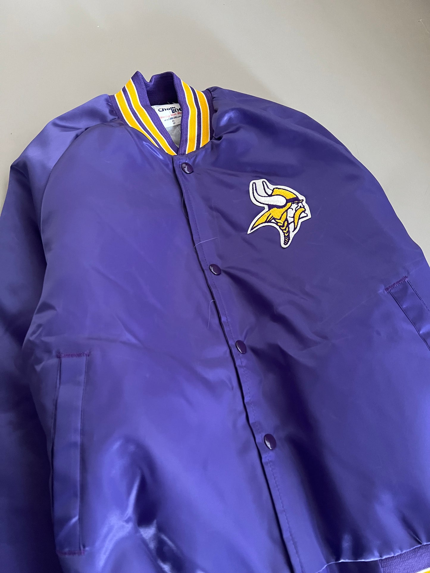 Small Mnnesota Vikings Chalk Line Satin Jacket