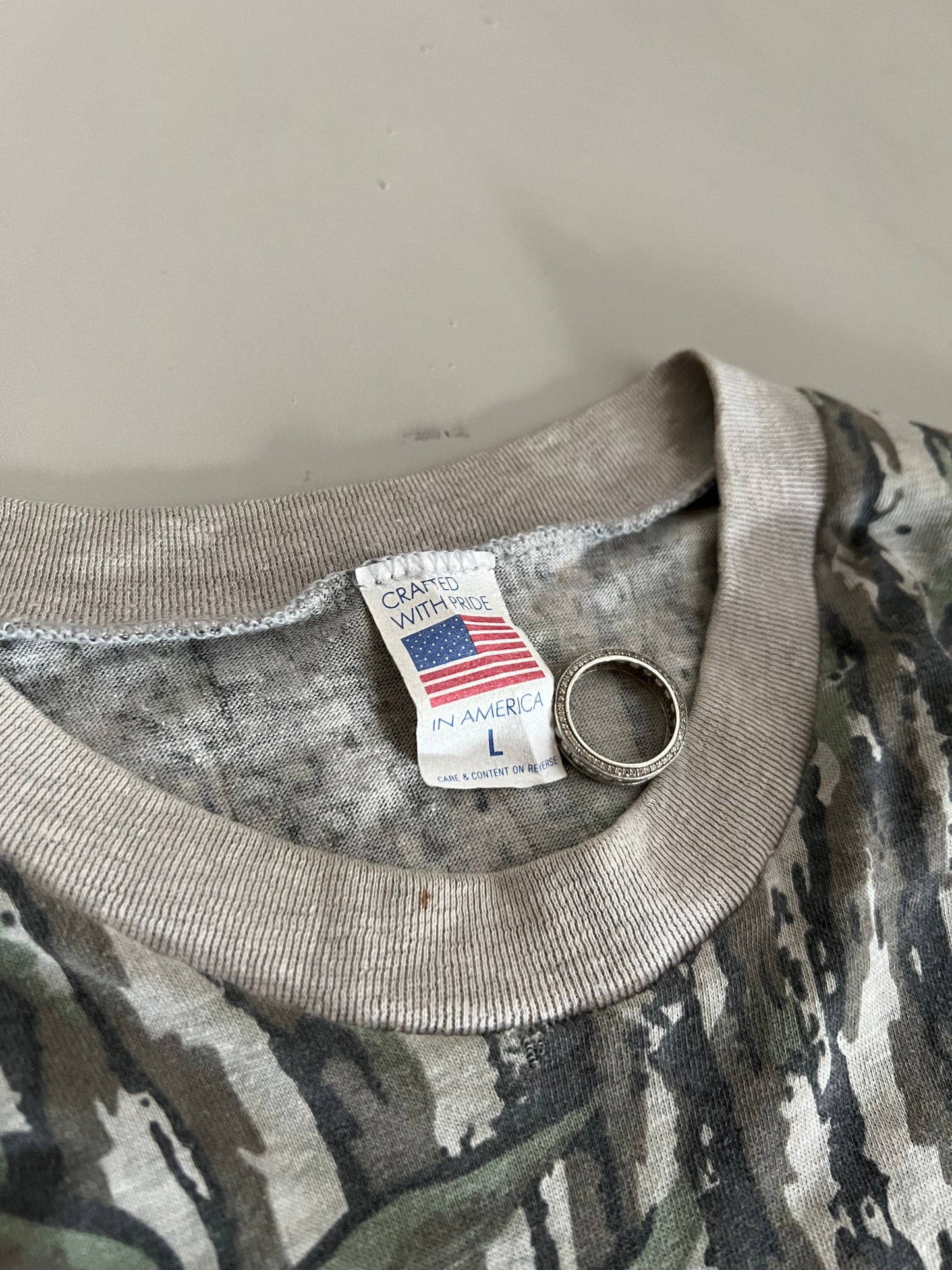 Large 90s Camo Blank T-shirt
