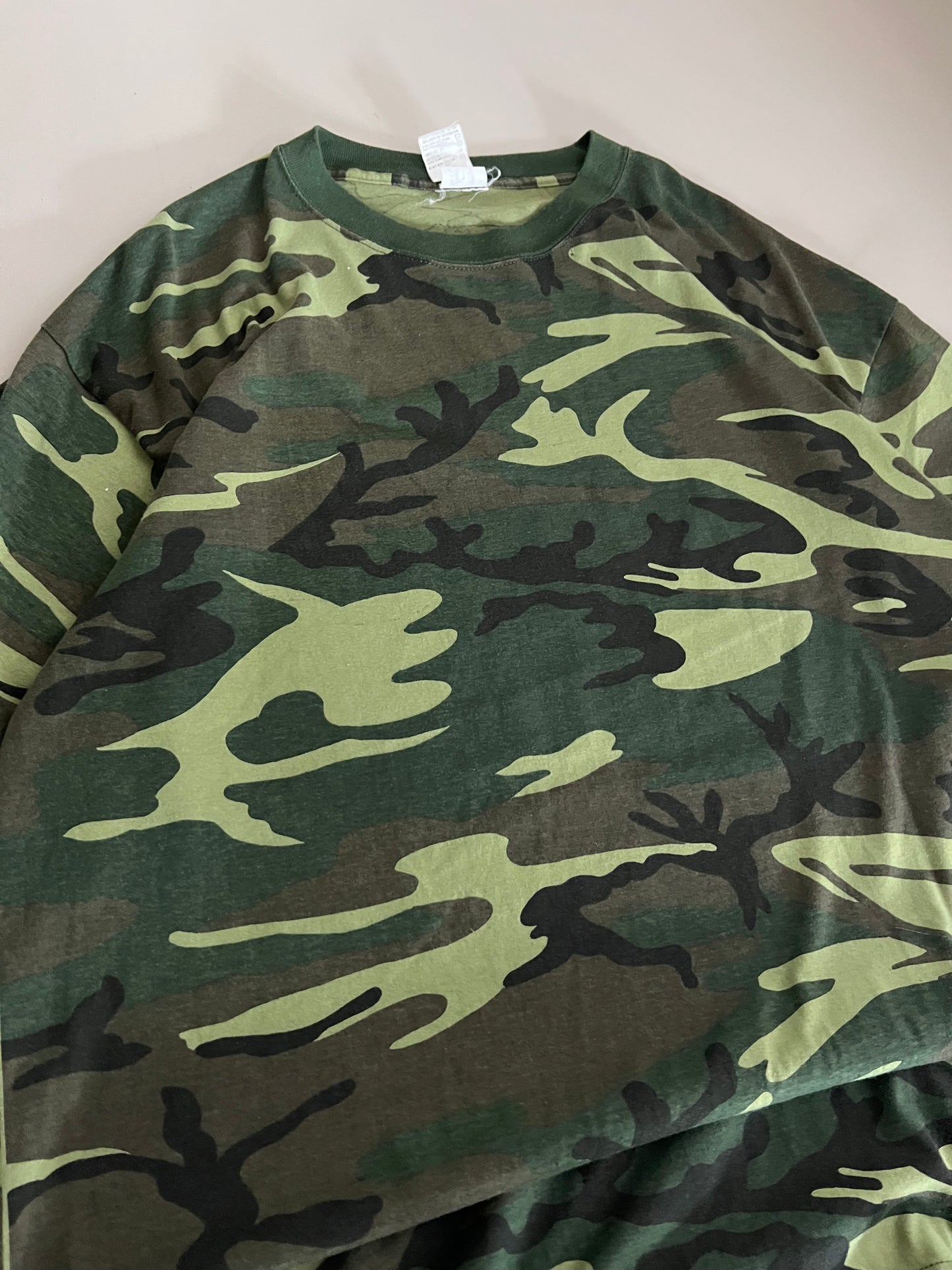 2XL 90s Camo T-shirt