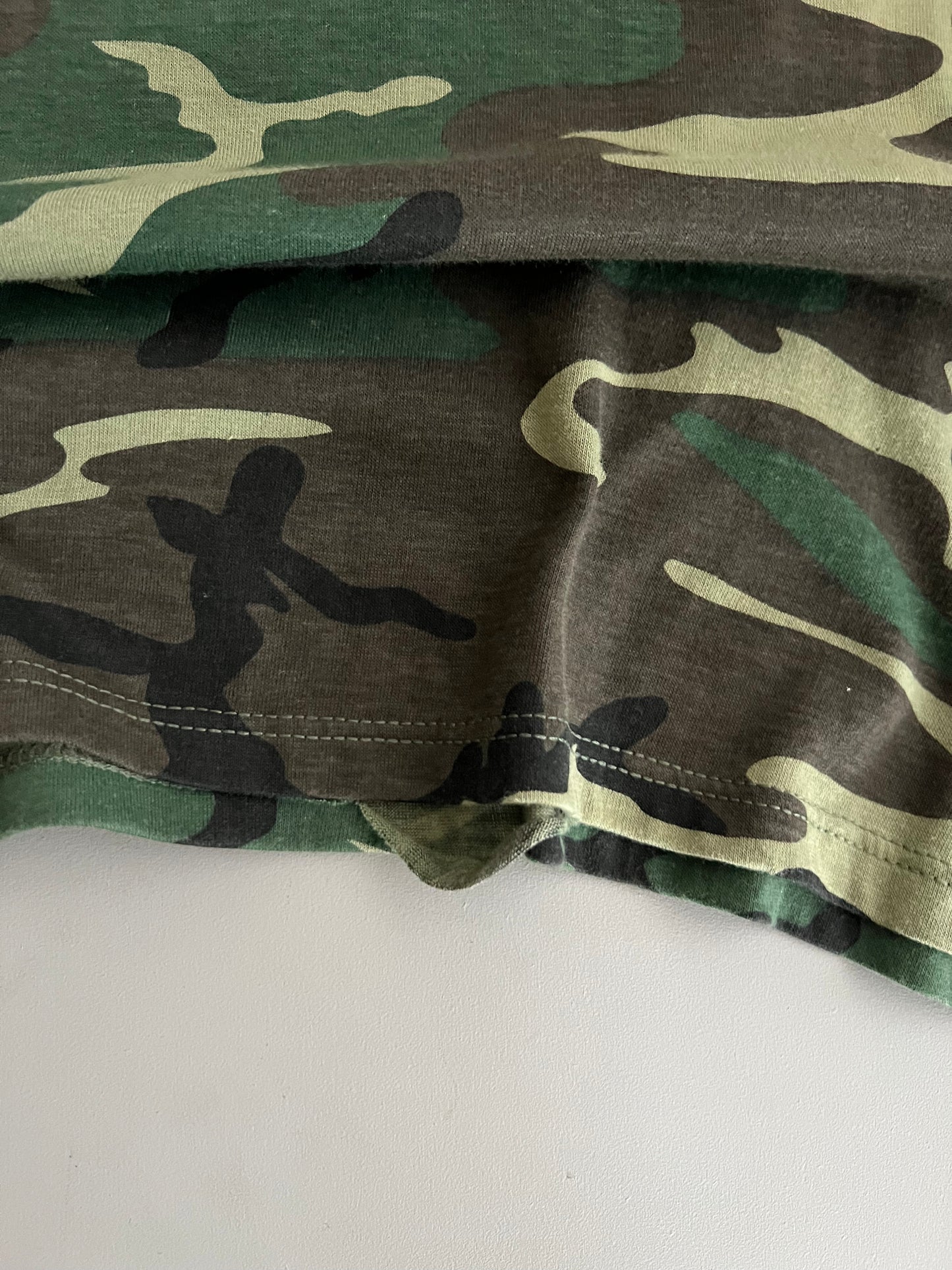XL 90s STOP The Poaching Camo T-shirt