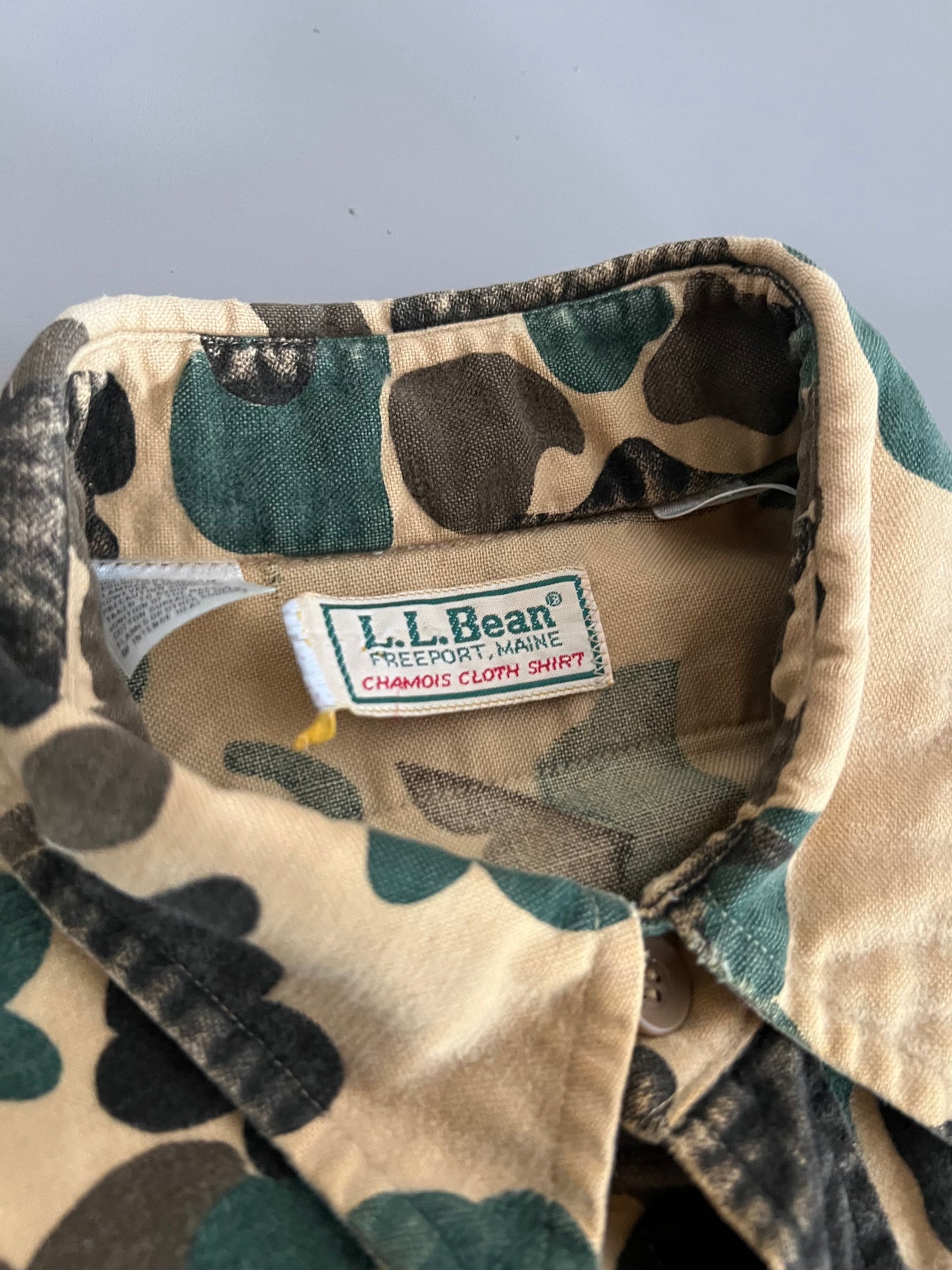 XL 1980s L.L. Bean Camo Chamois Button Shirt
