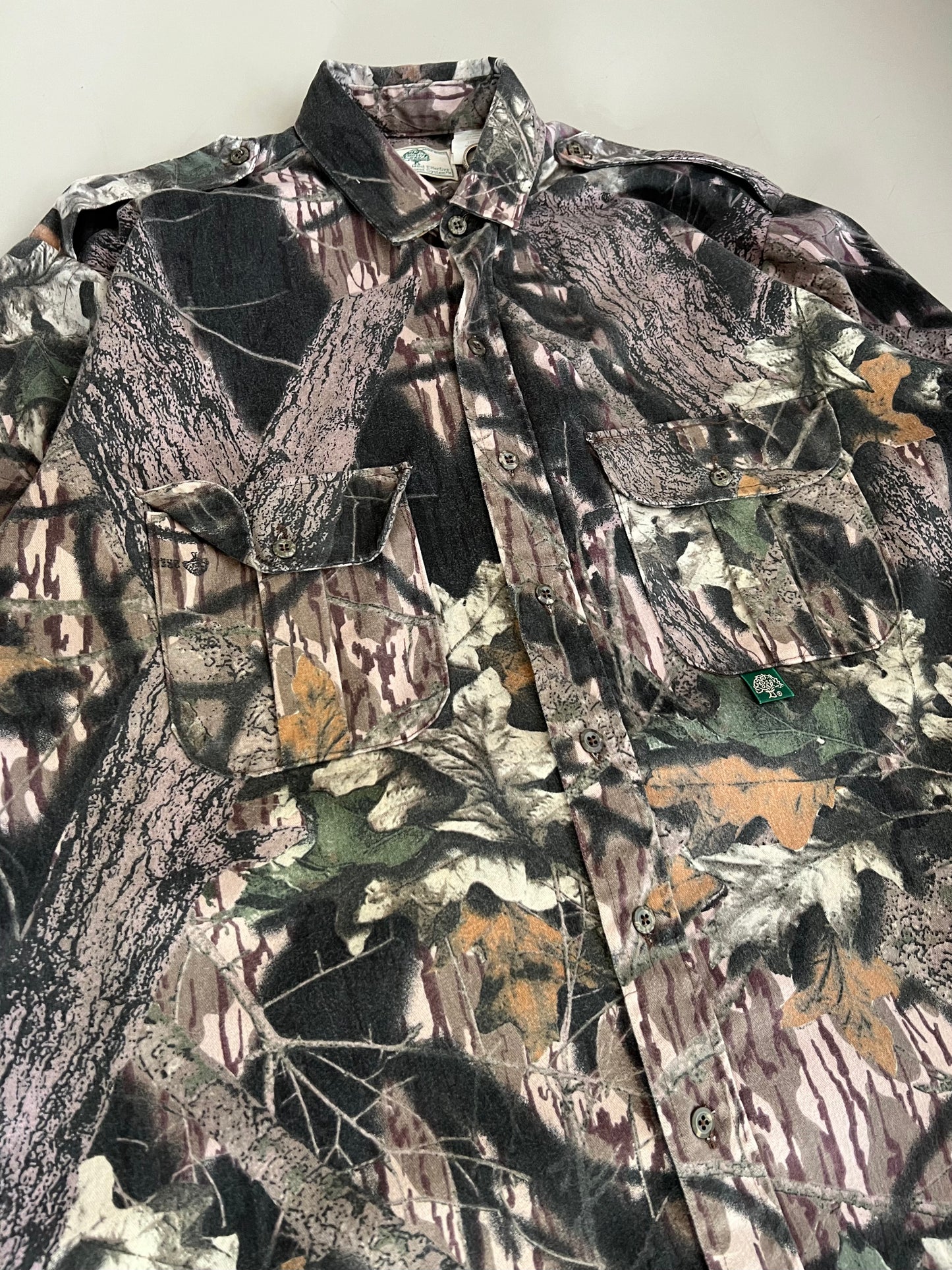 Large 90s Mossy Oak Camo Button Shirt