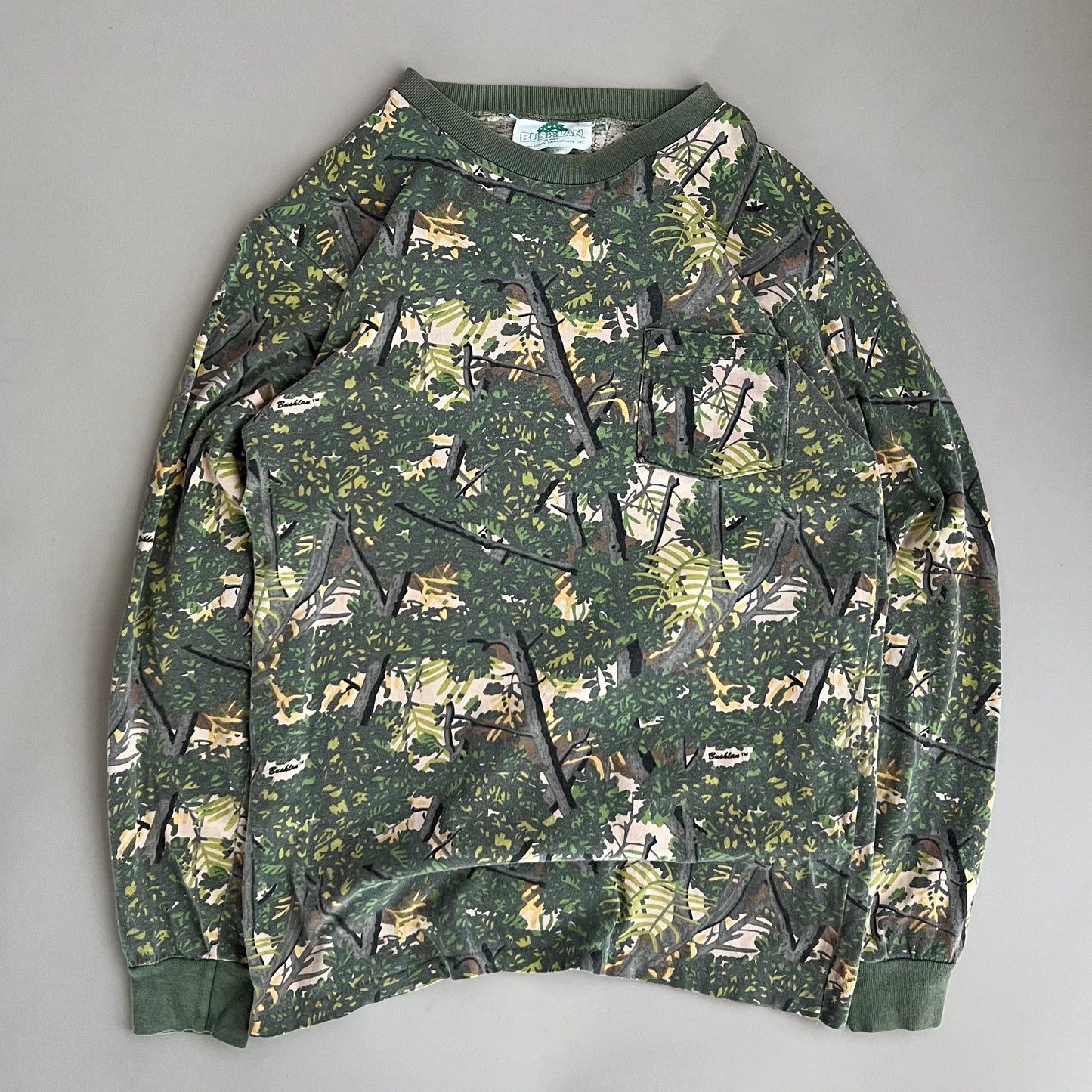 Medium 1989 Bushlan Camo Blank T-shirt