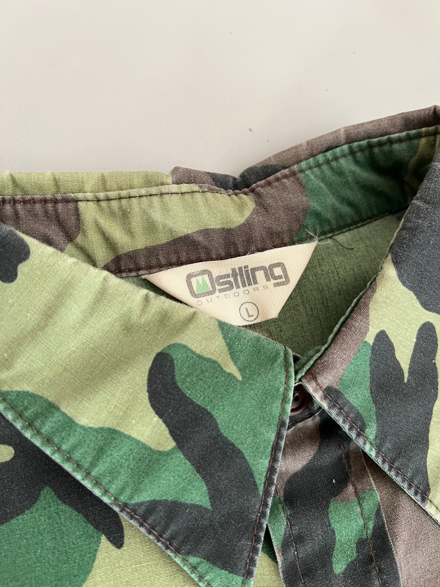 Large 90s Stling Camo Button Shirt