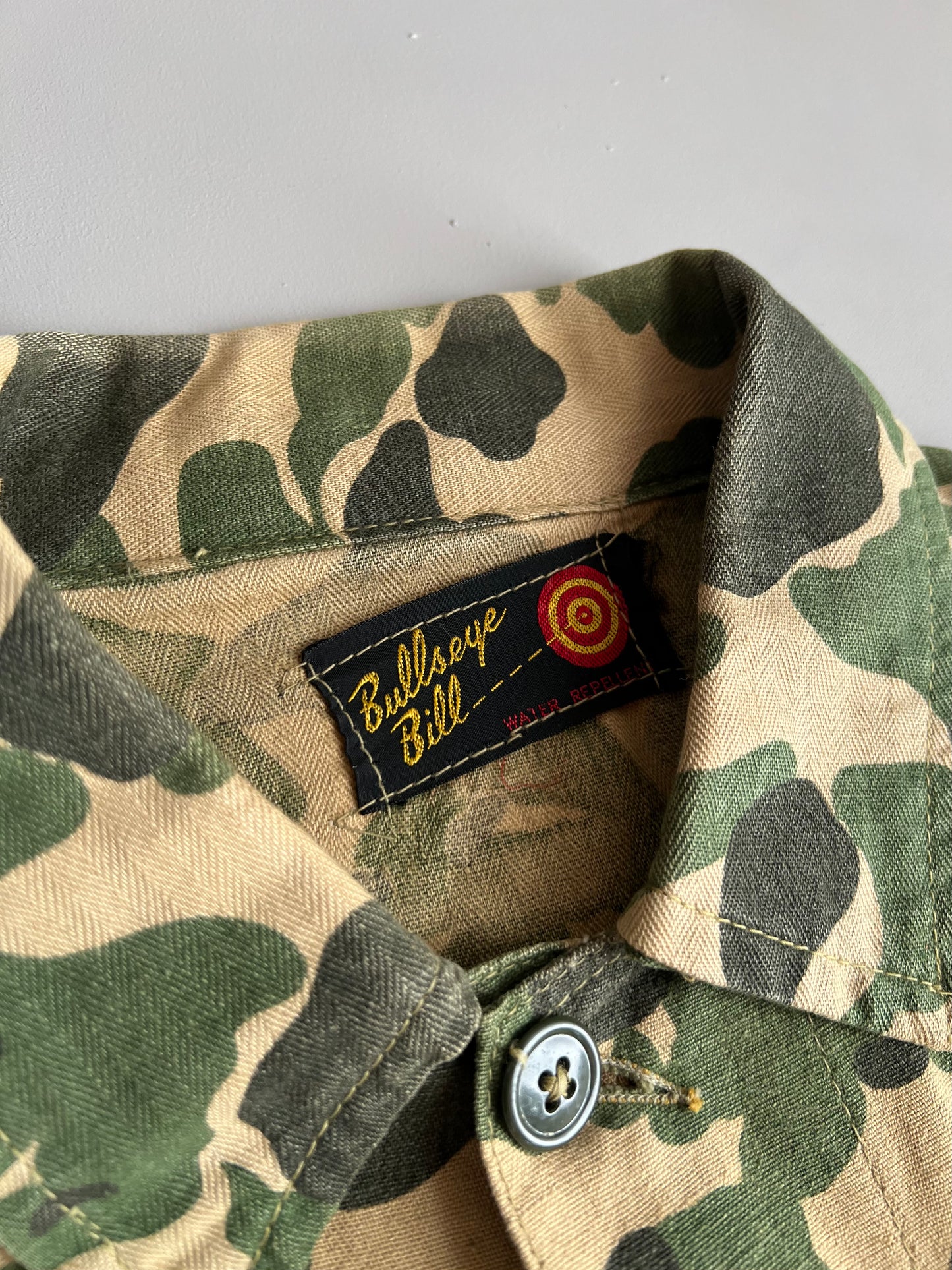 XL 70s Bullseye Bill Duck Camo Button Shirt