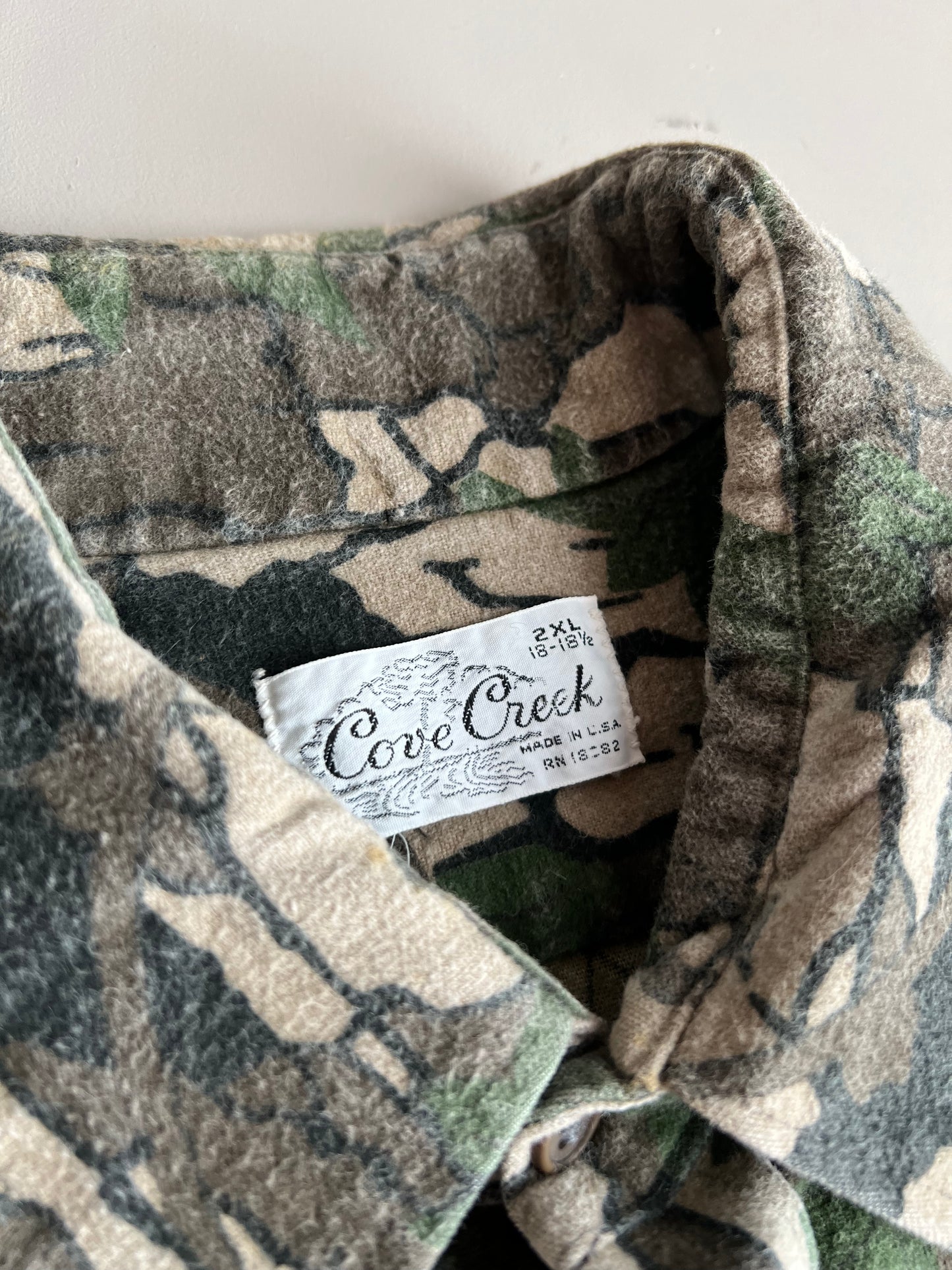 2XL 80s Cove Creek Bark Camo Button Shirt