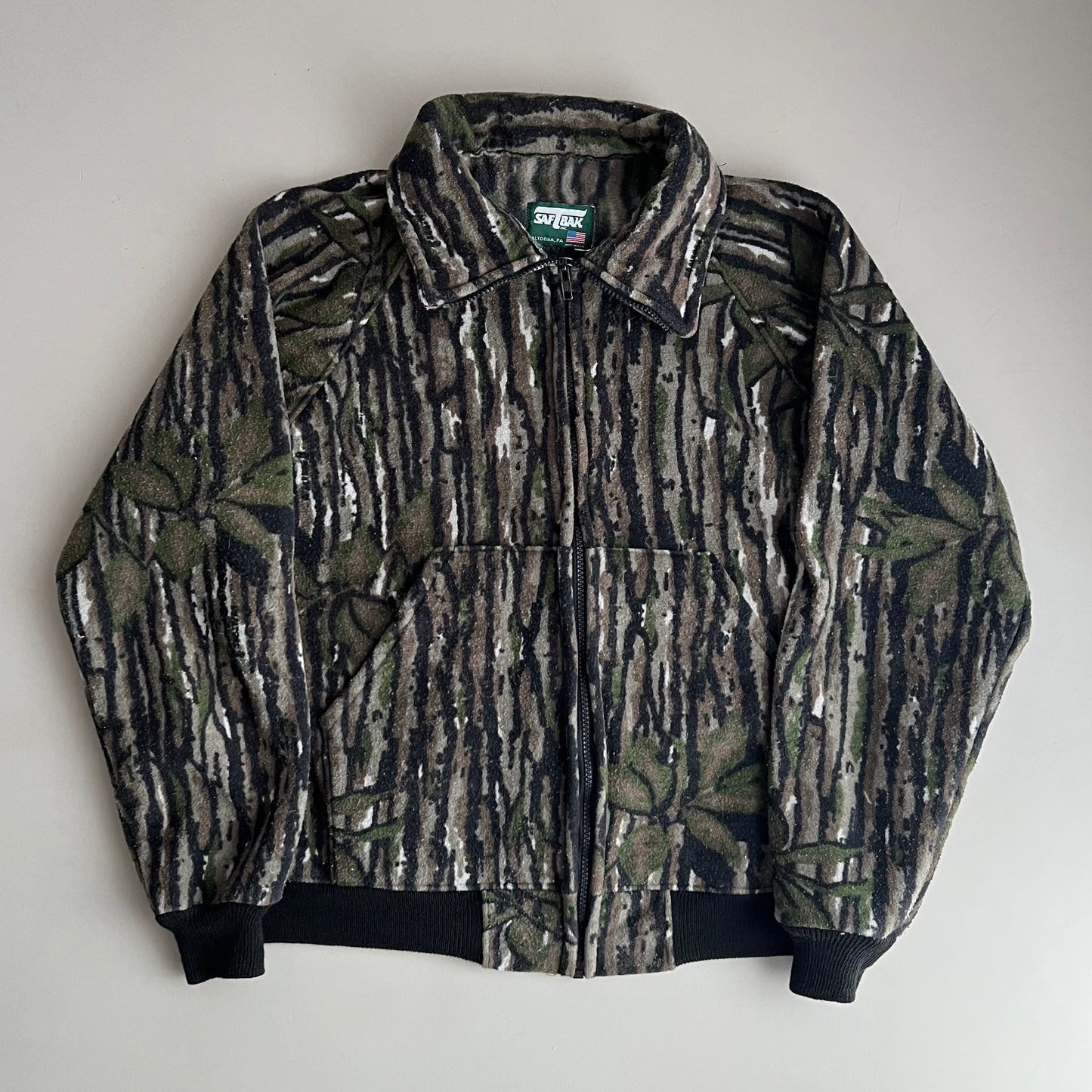 Medium 90s Camo SafTBak Fleece
