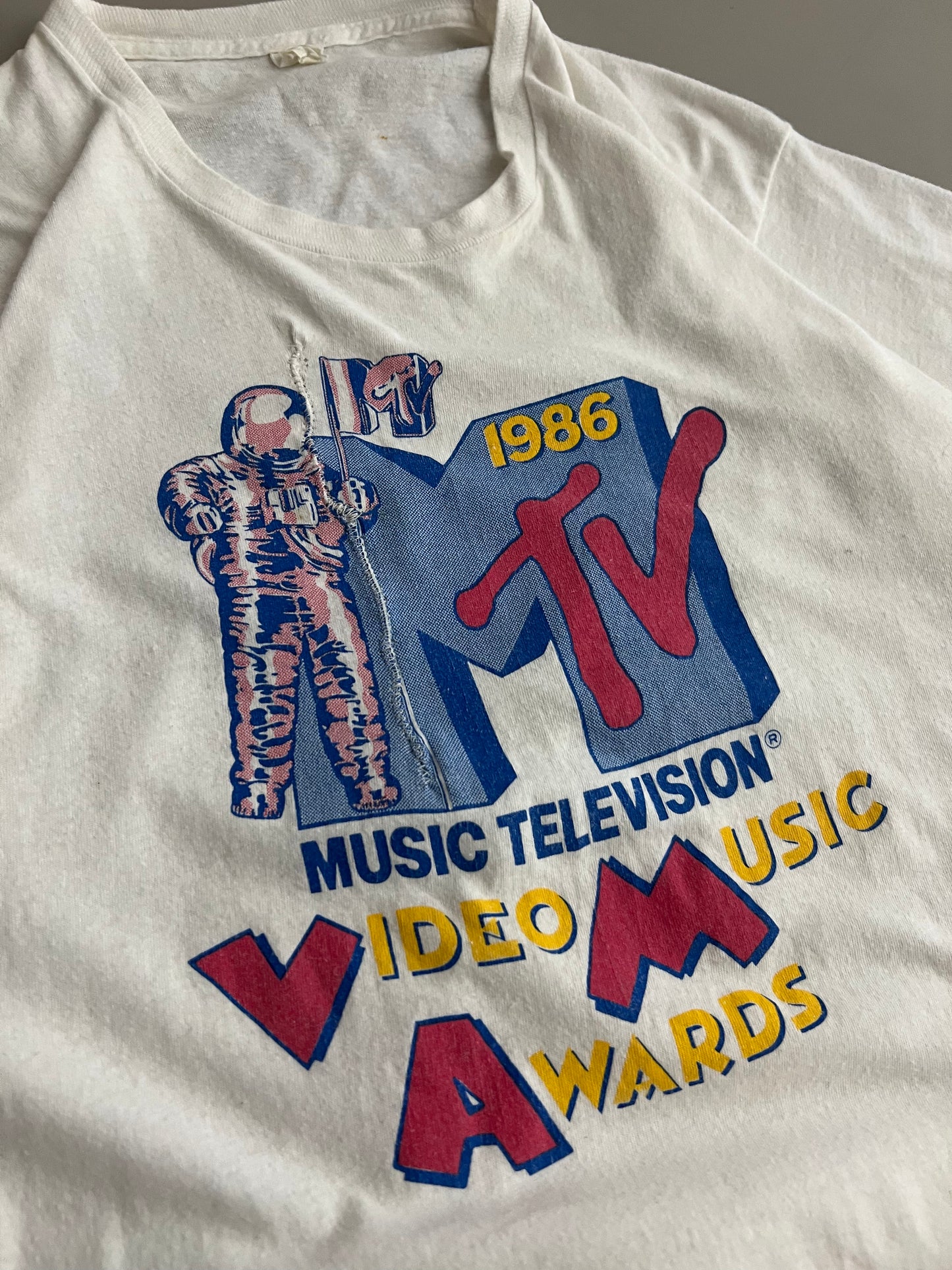 XL 1986 MTV Awards T-shirt