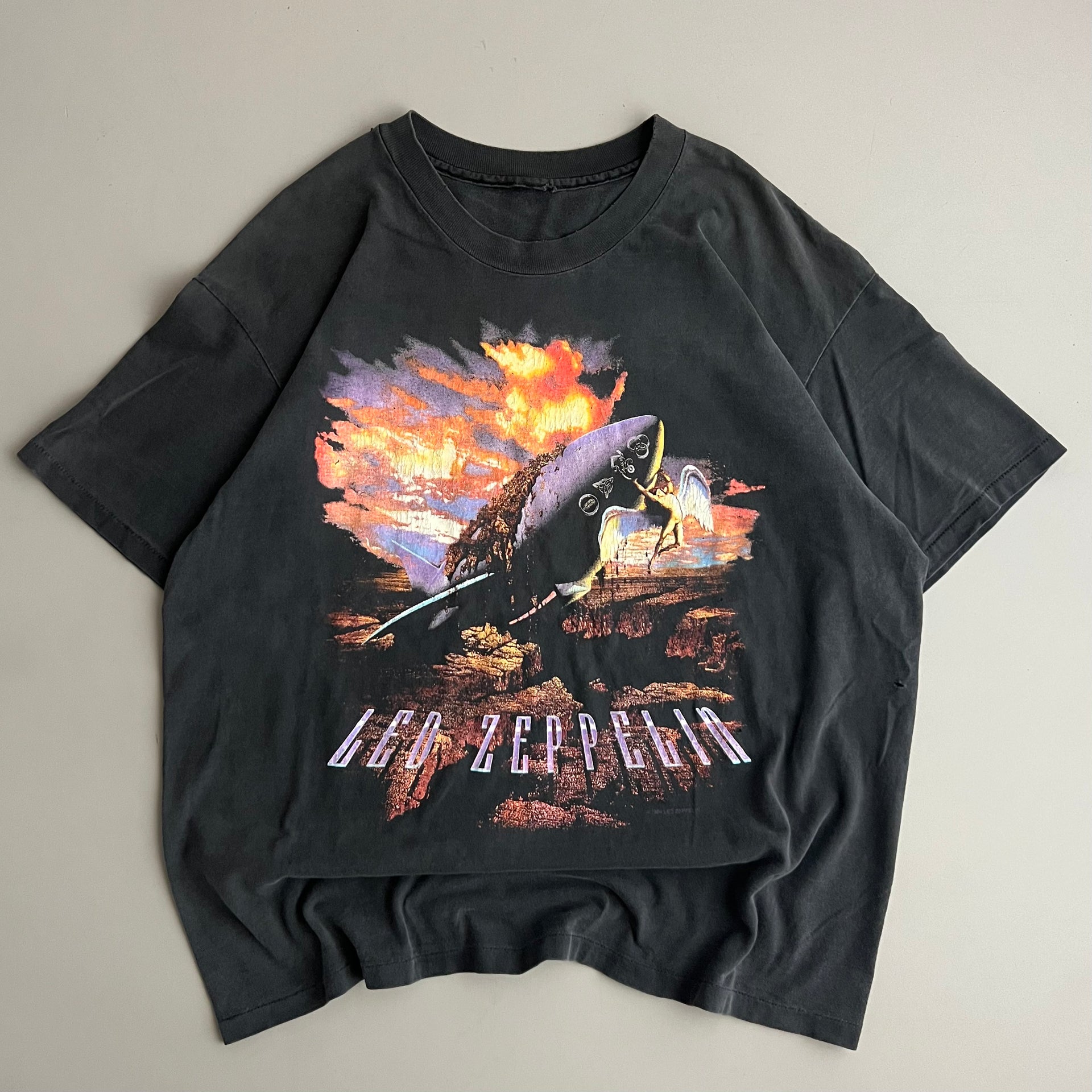 ミュージシャン LED ZEPPELIN A NEW DAY WILL DAWN TSHIRT ミュージシャン LED ZEPPELIN A NEW DAY WILL DAWN TSHIRT Led Zeppelin