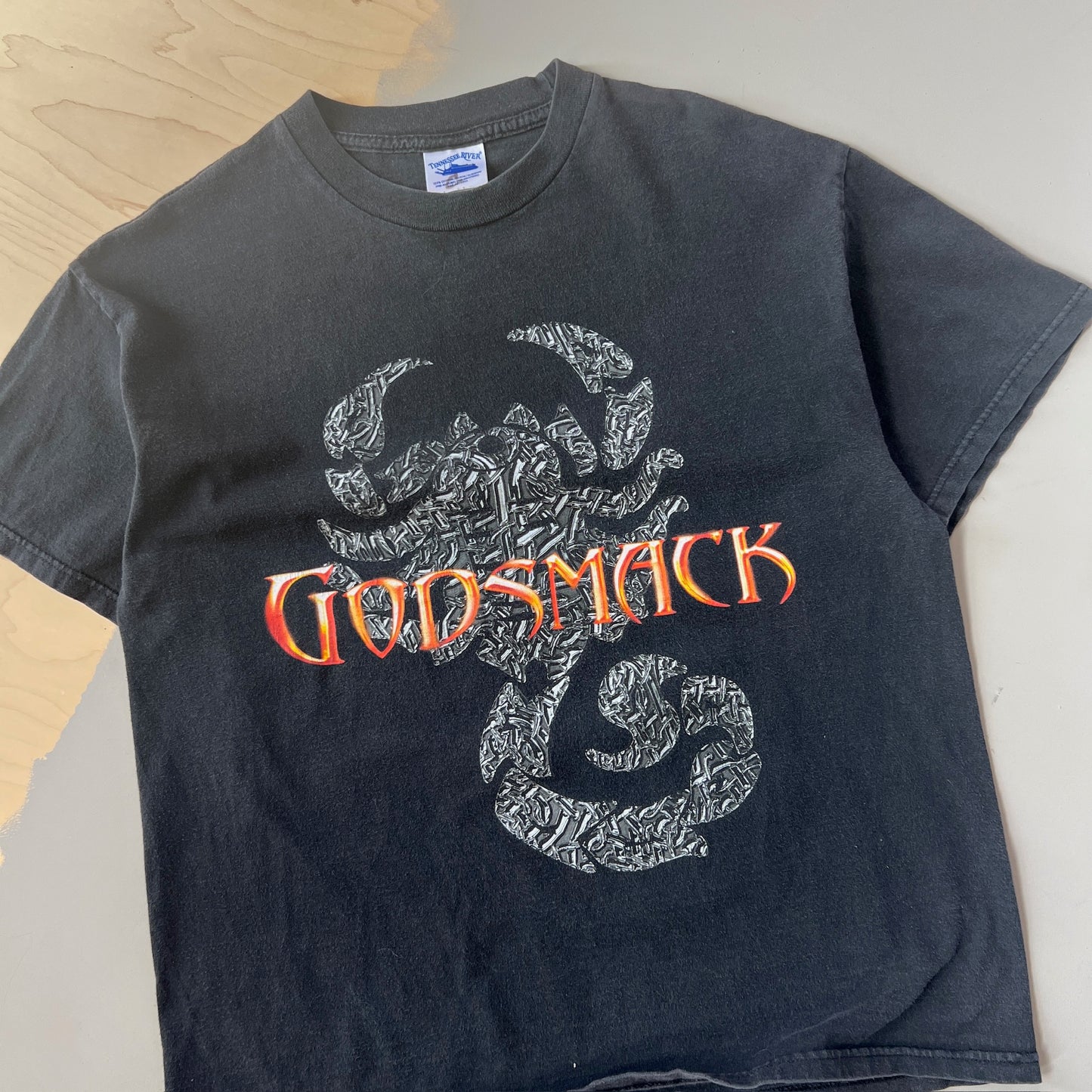 Large 2002 Godsmack T-shirt