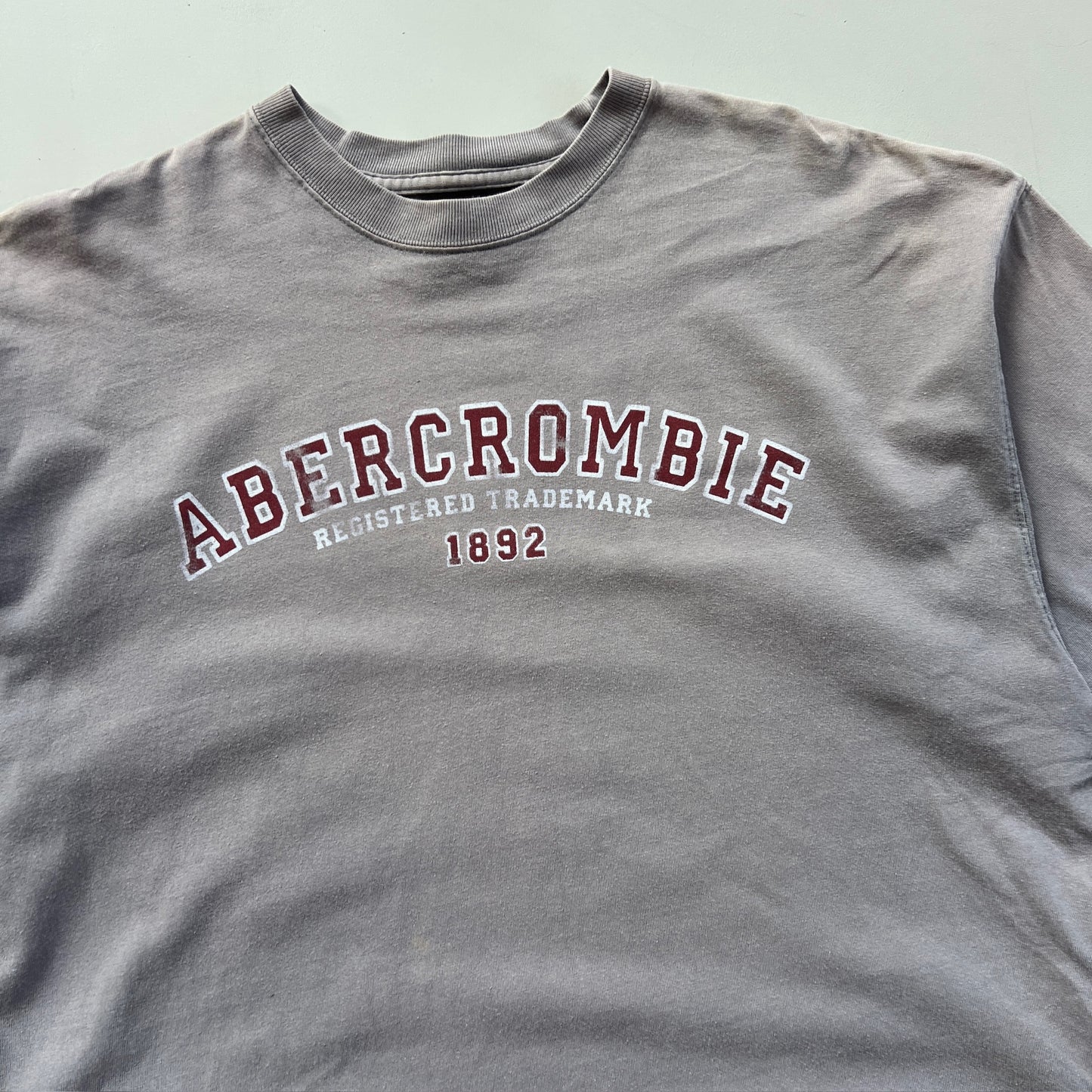 Large 2000s Abercrombie T-shirt