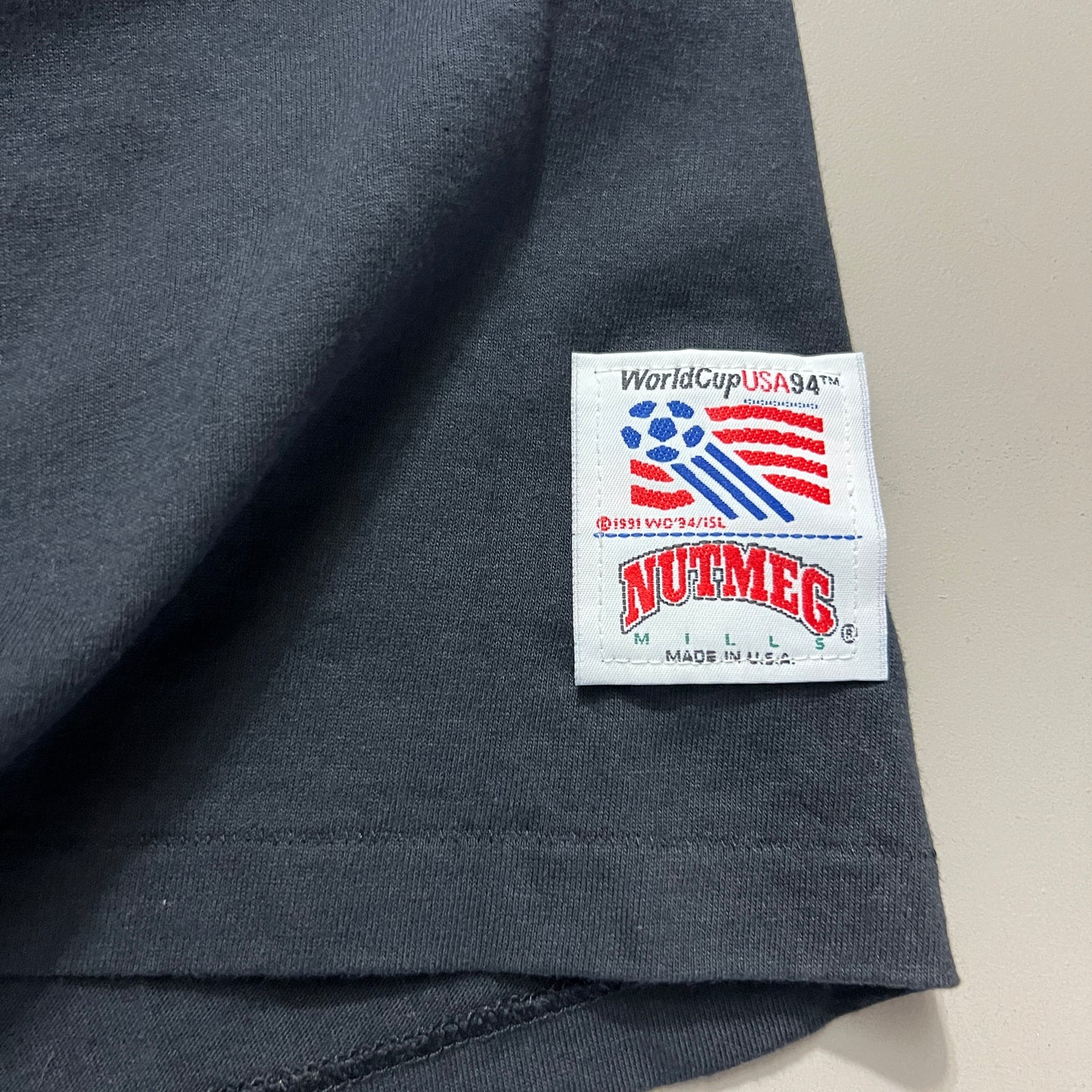 XL 1994 England World Cup USA Nutmeg T-shirt