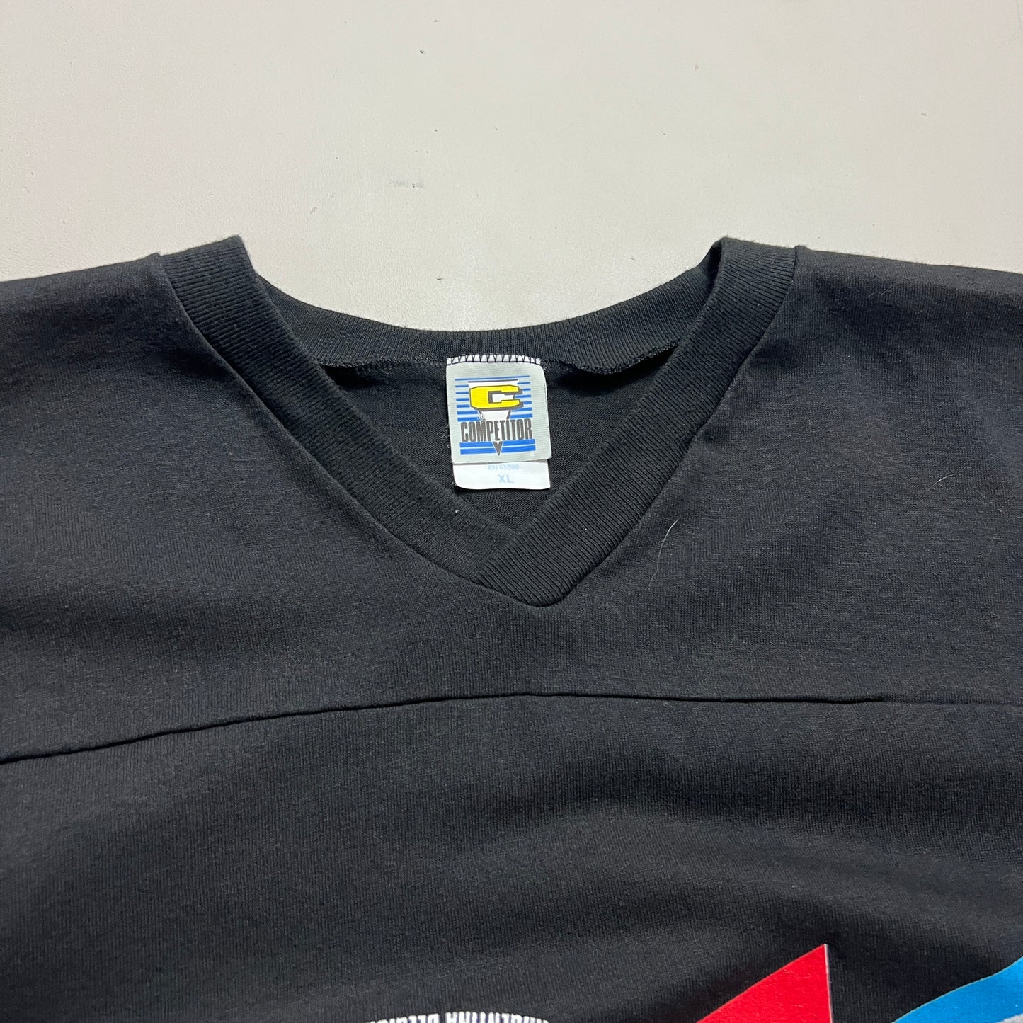 XL 1994 World Cup USA V-Neck T-shirt