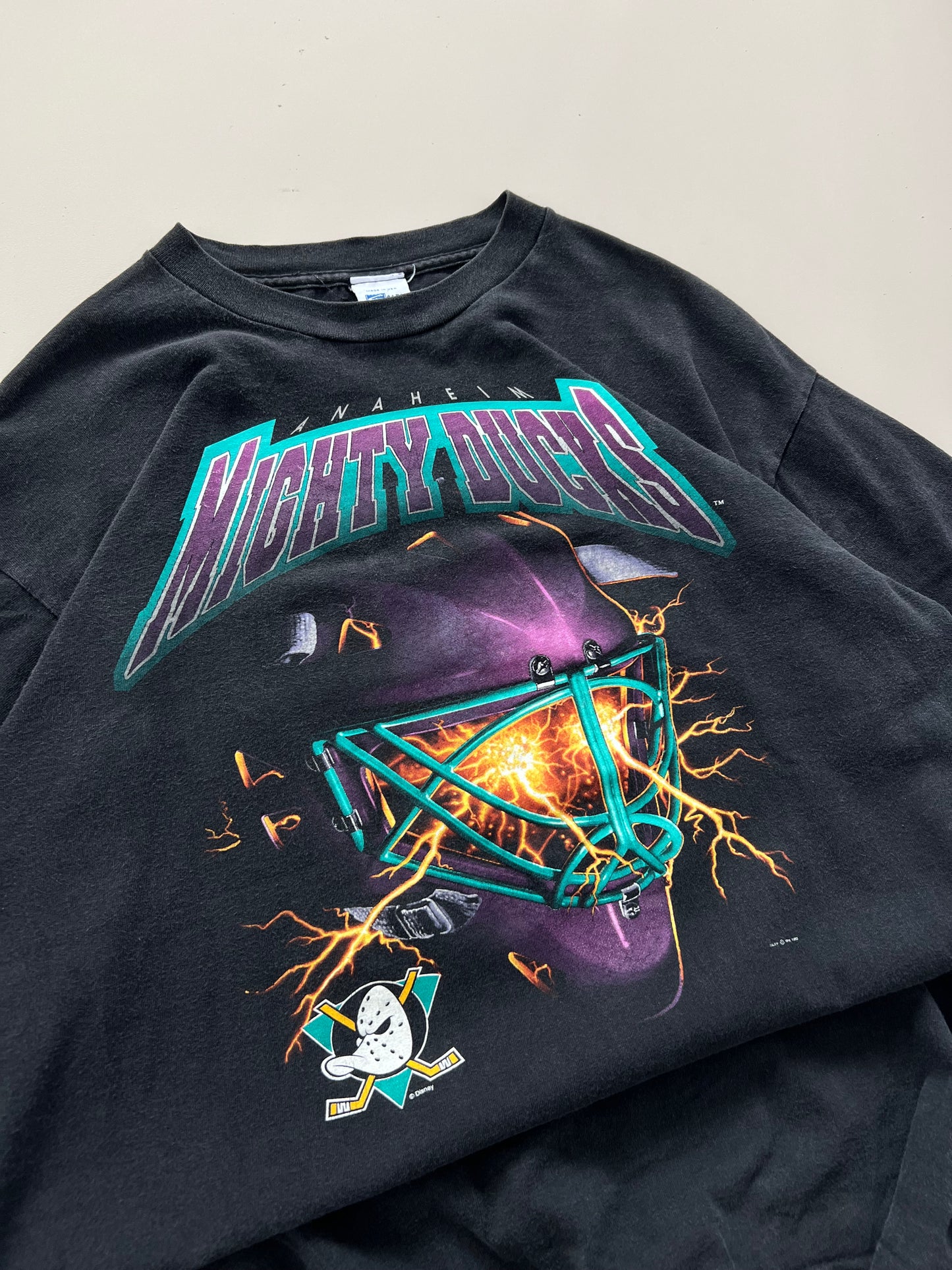 Large 1993 Anaheim Ducks NHL Salem T-shirt