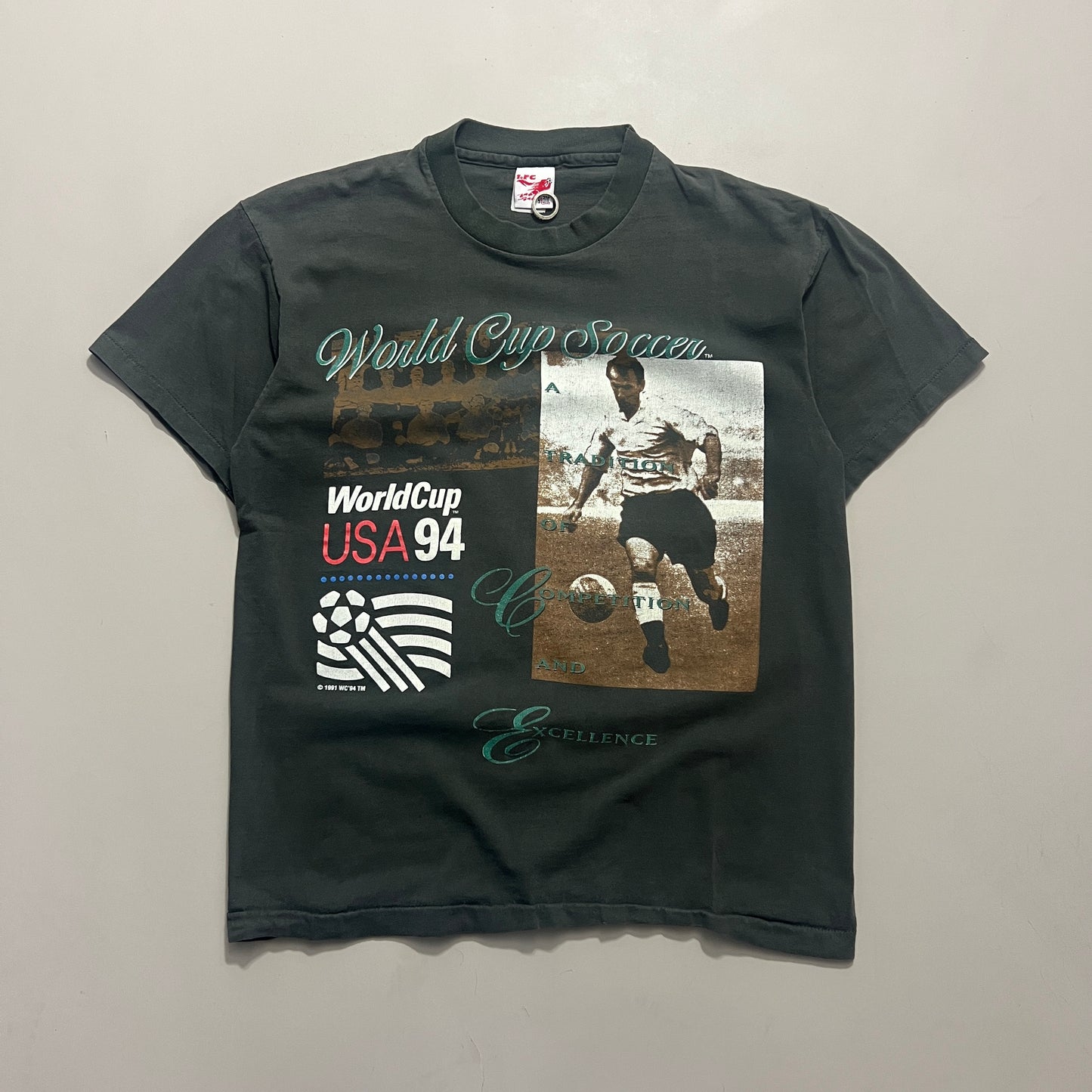 Medium 1994 World Cup Usa by Giant T-shirt
